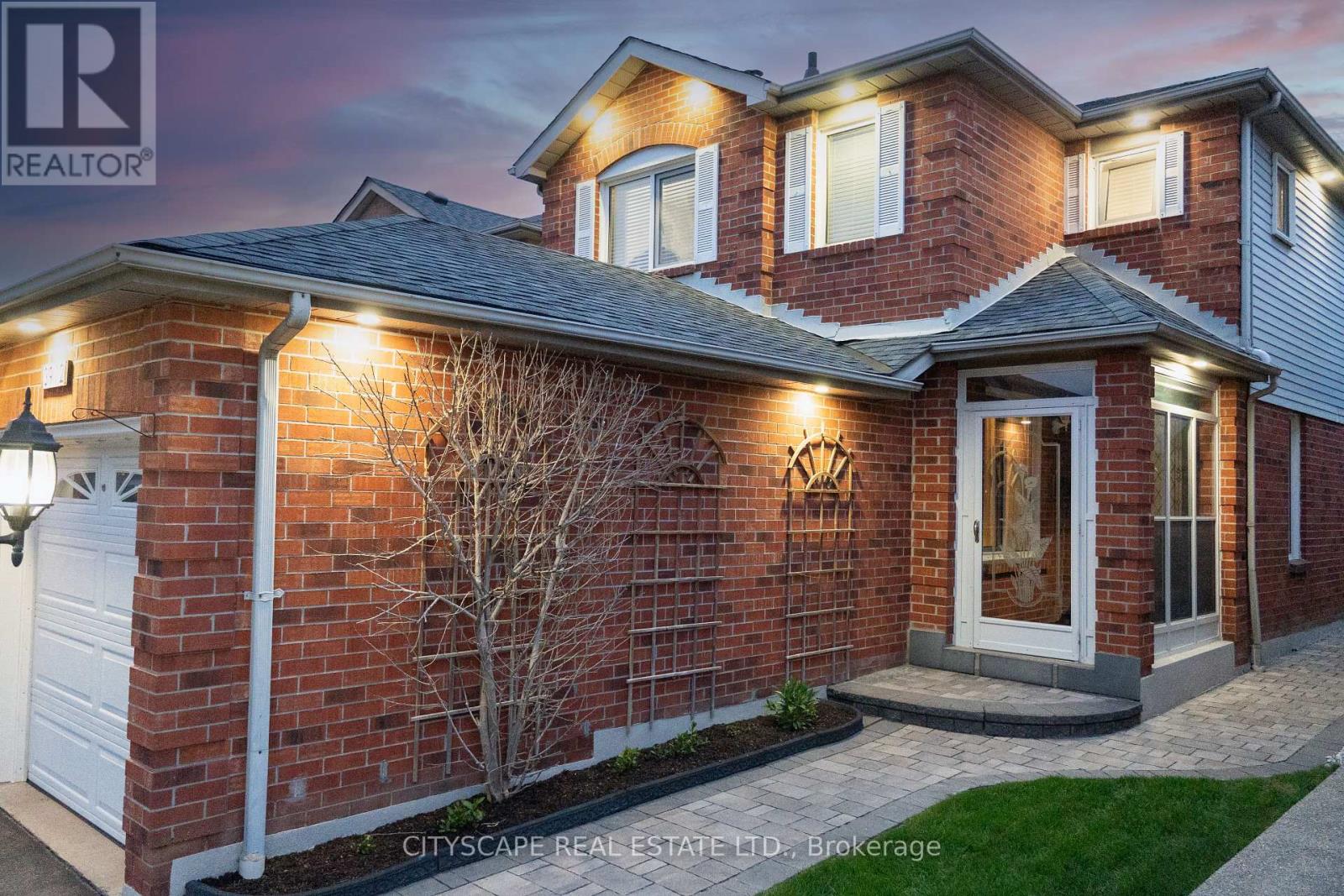 3912 Rushton Crescent, Mississauga, Ontario  L5L 4H4 - Photo 4 - W13137240