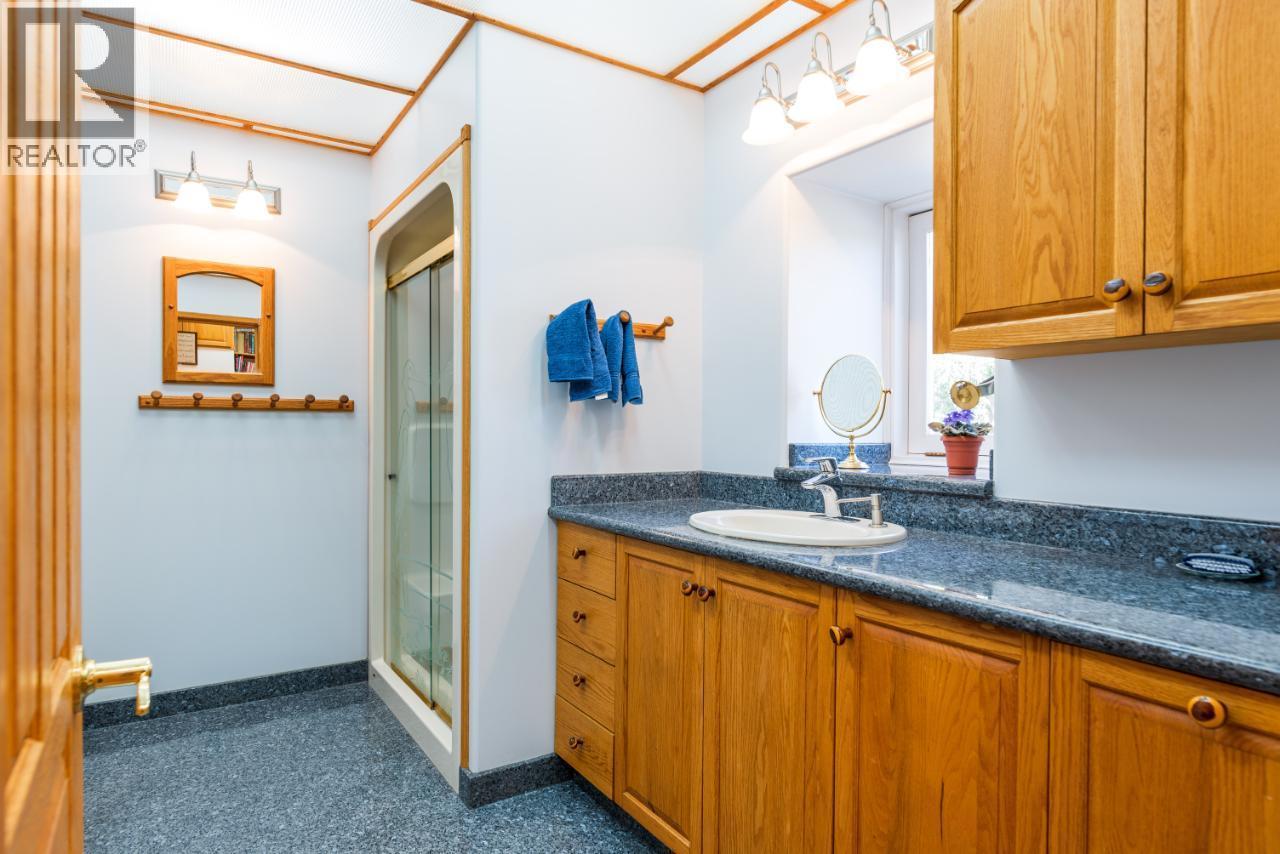 6302 Marsden Road, Nelson, British Columbia  V1L 6X9 - Photo 43 - 10387708