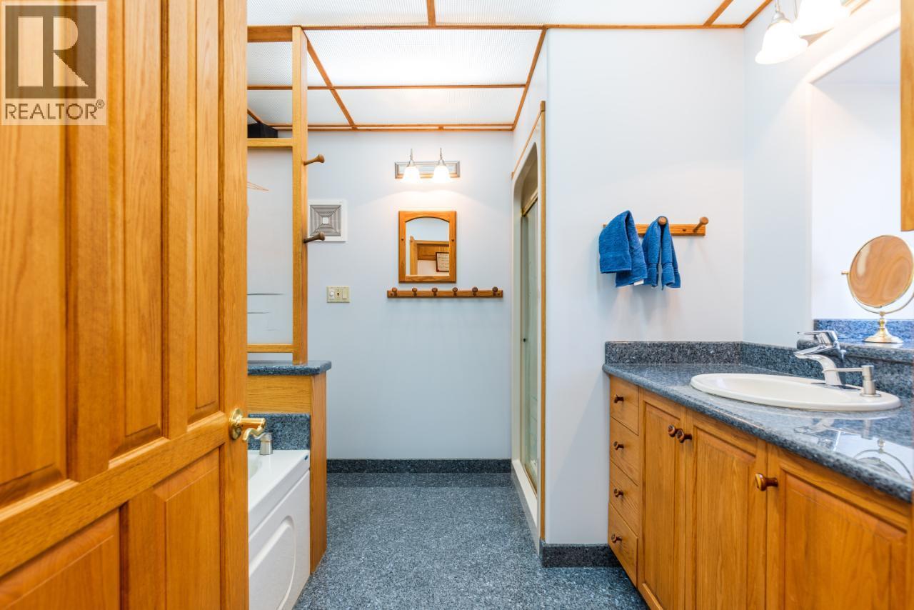 6302 Marsden Road, Nelson, British Columbia  V1L 6X9 - Photo 44 - 10387708