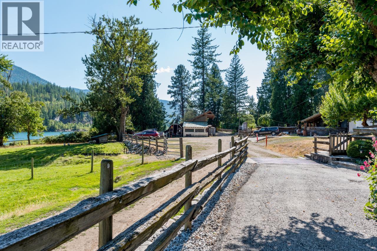 6302 Marsden Road, Nelson, British Columbia  V1L 6X9 - Photo 83 - 10387708