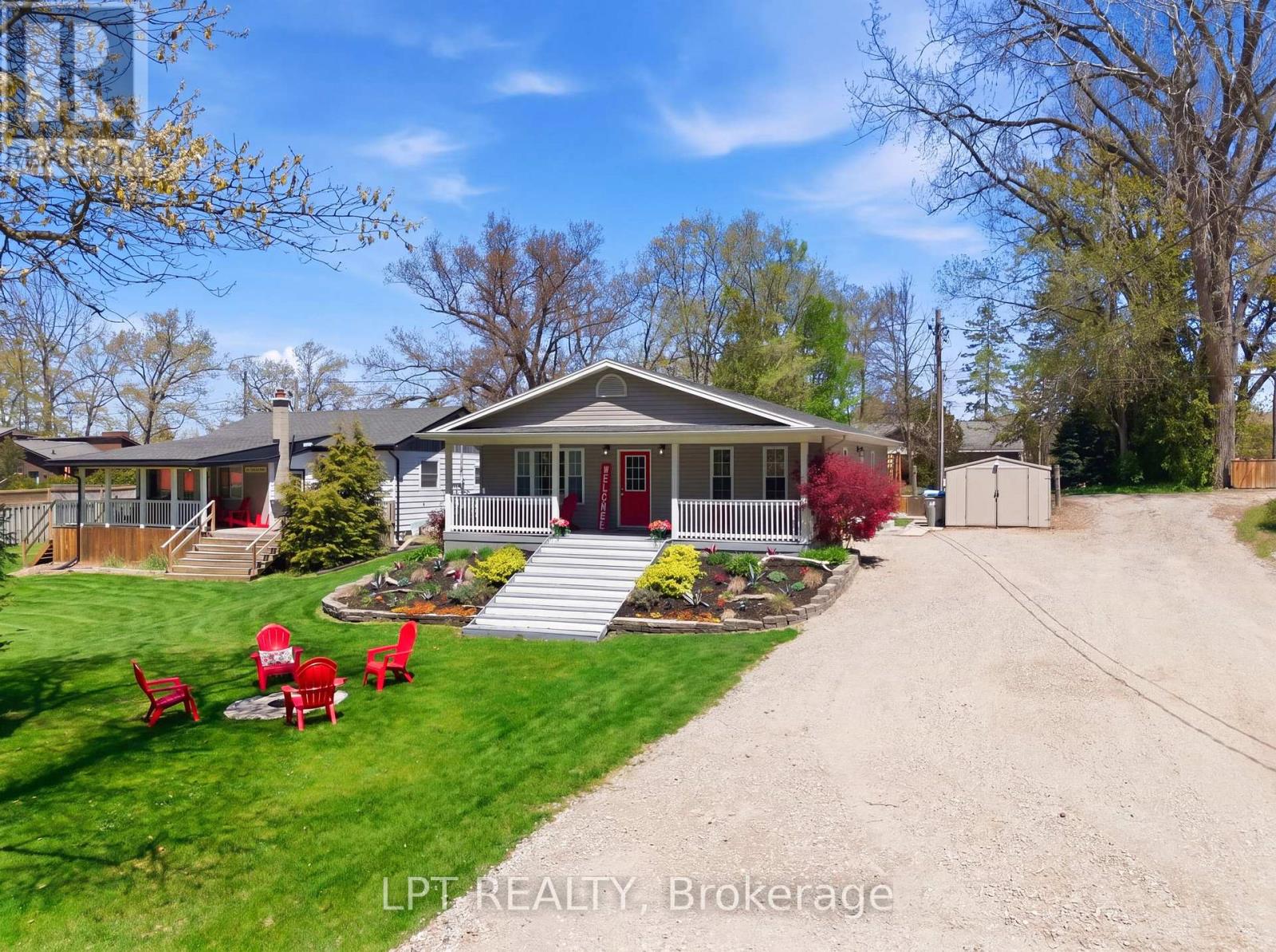 7652 Riverside Drive, Lambton Shores, Ontario  N0M 2L0 - Photo 2 - X13137284