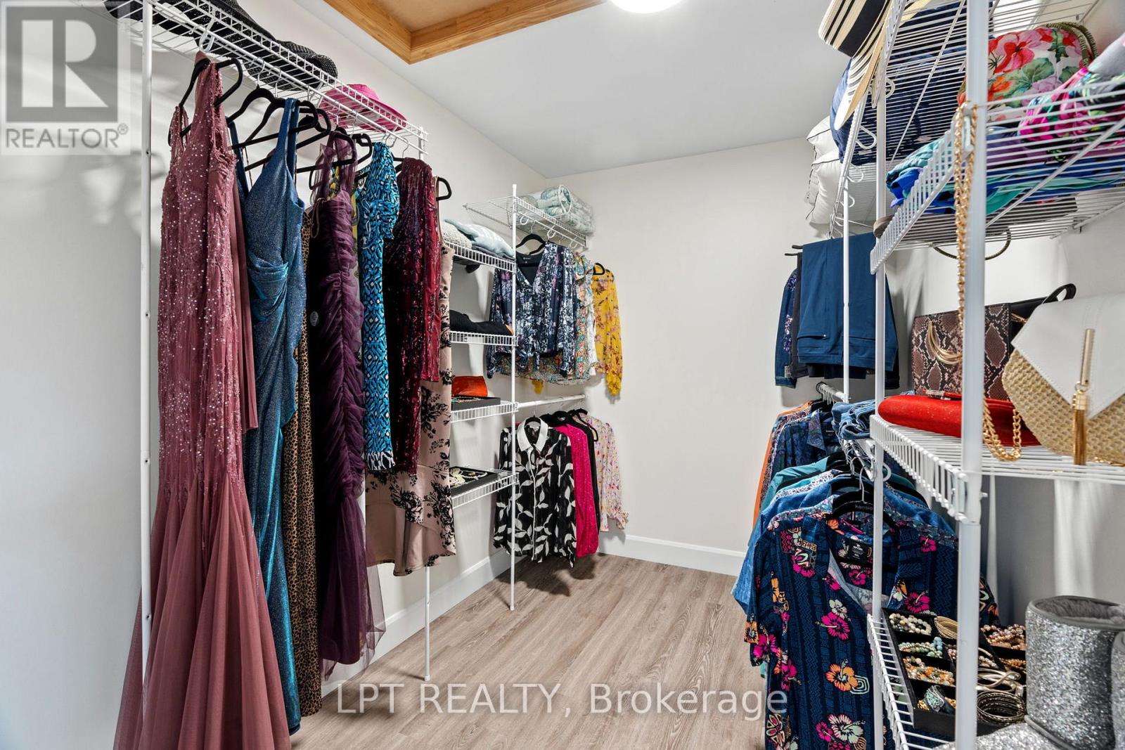7652 Riverside Drive, Lambton Shores, Ontario  N0M 2L0 - Photo 20 - X13137284