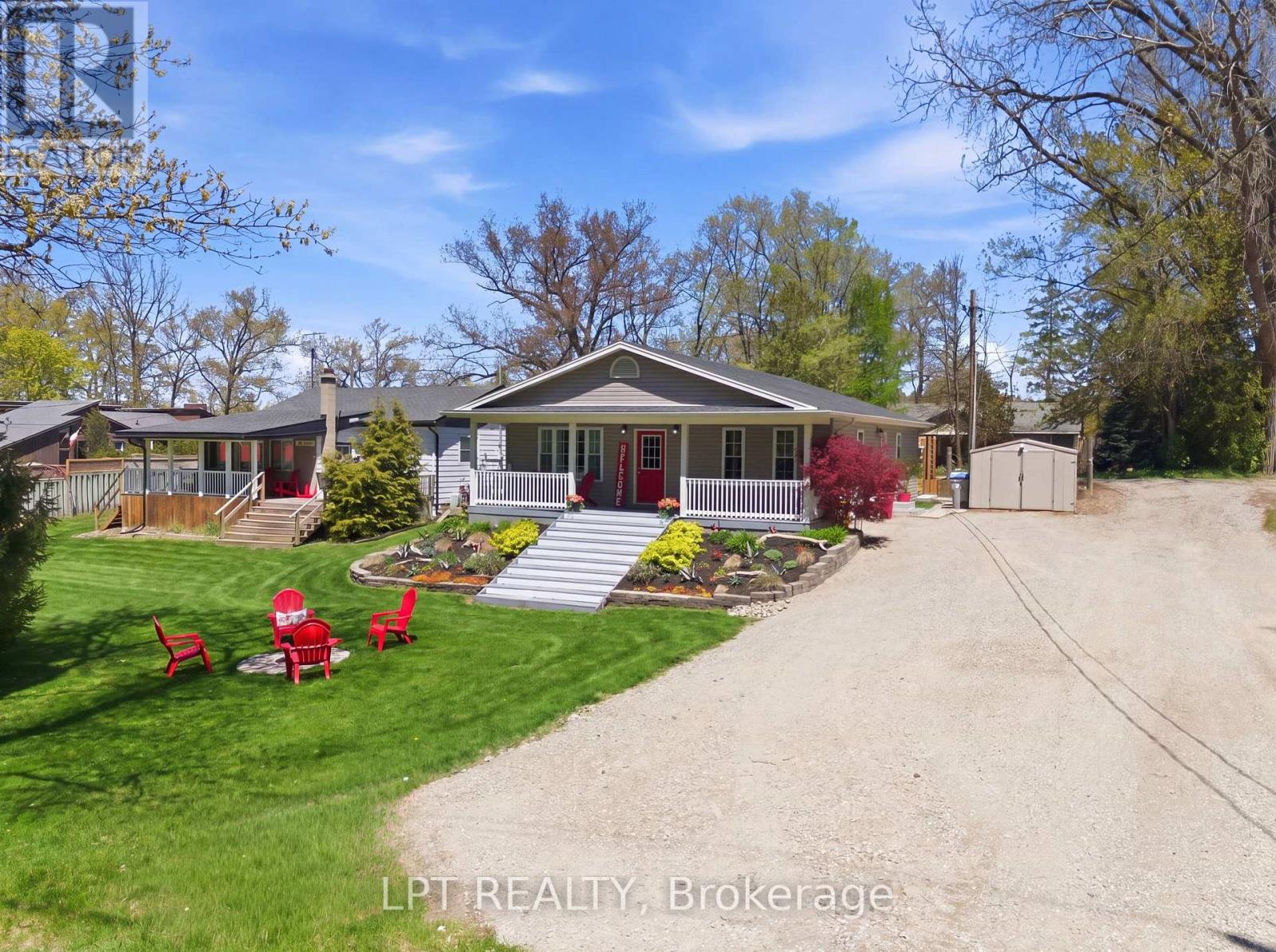7652 Riverside Drive, Lambton Shores, Ontario  N0M 2L0 - Photo 3 - X13137284