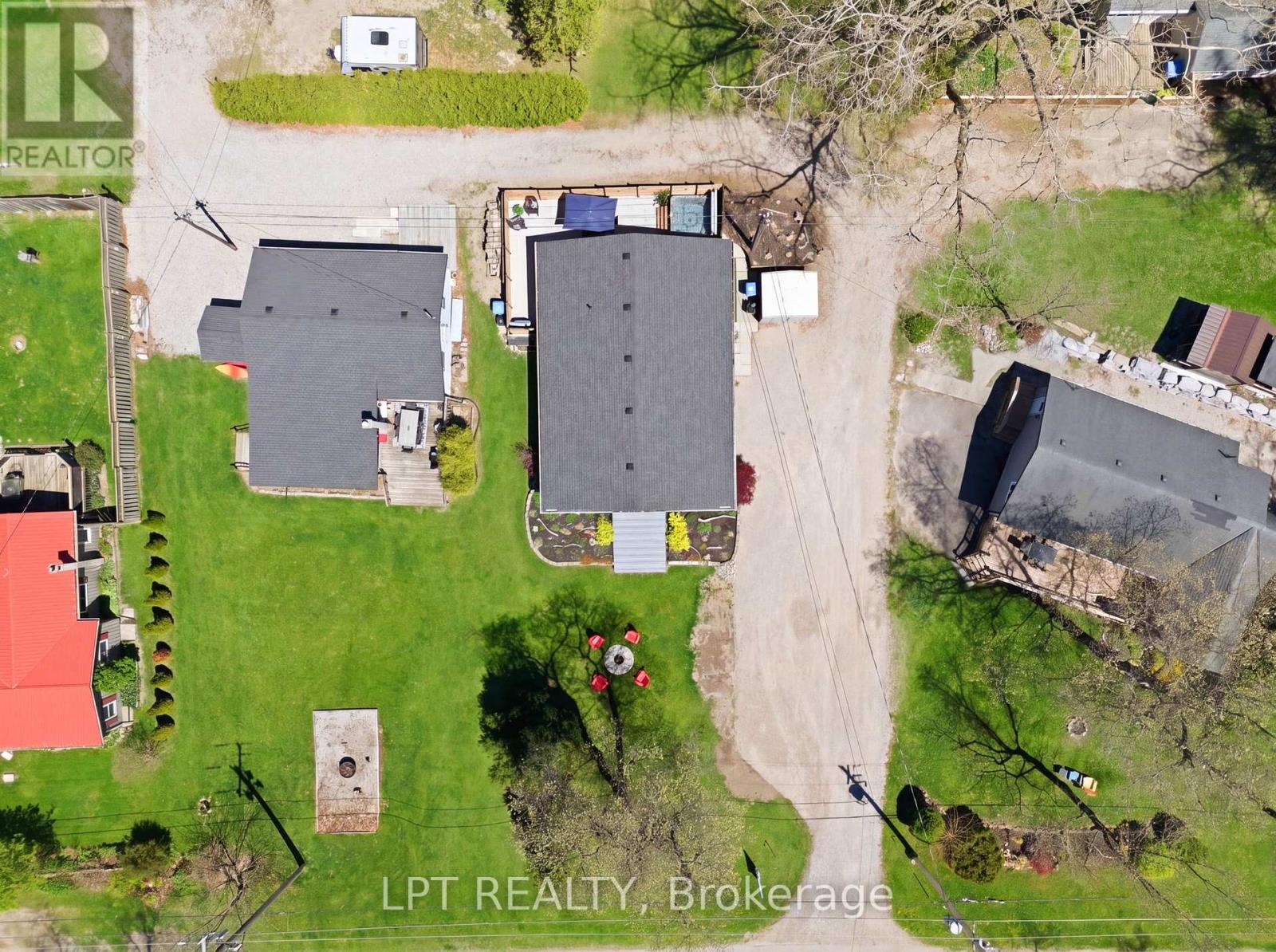 7652 Riverside Drive, Lambton Shores, Ontario  N0M 2L0 - Photo 32 - X13137284