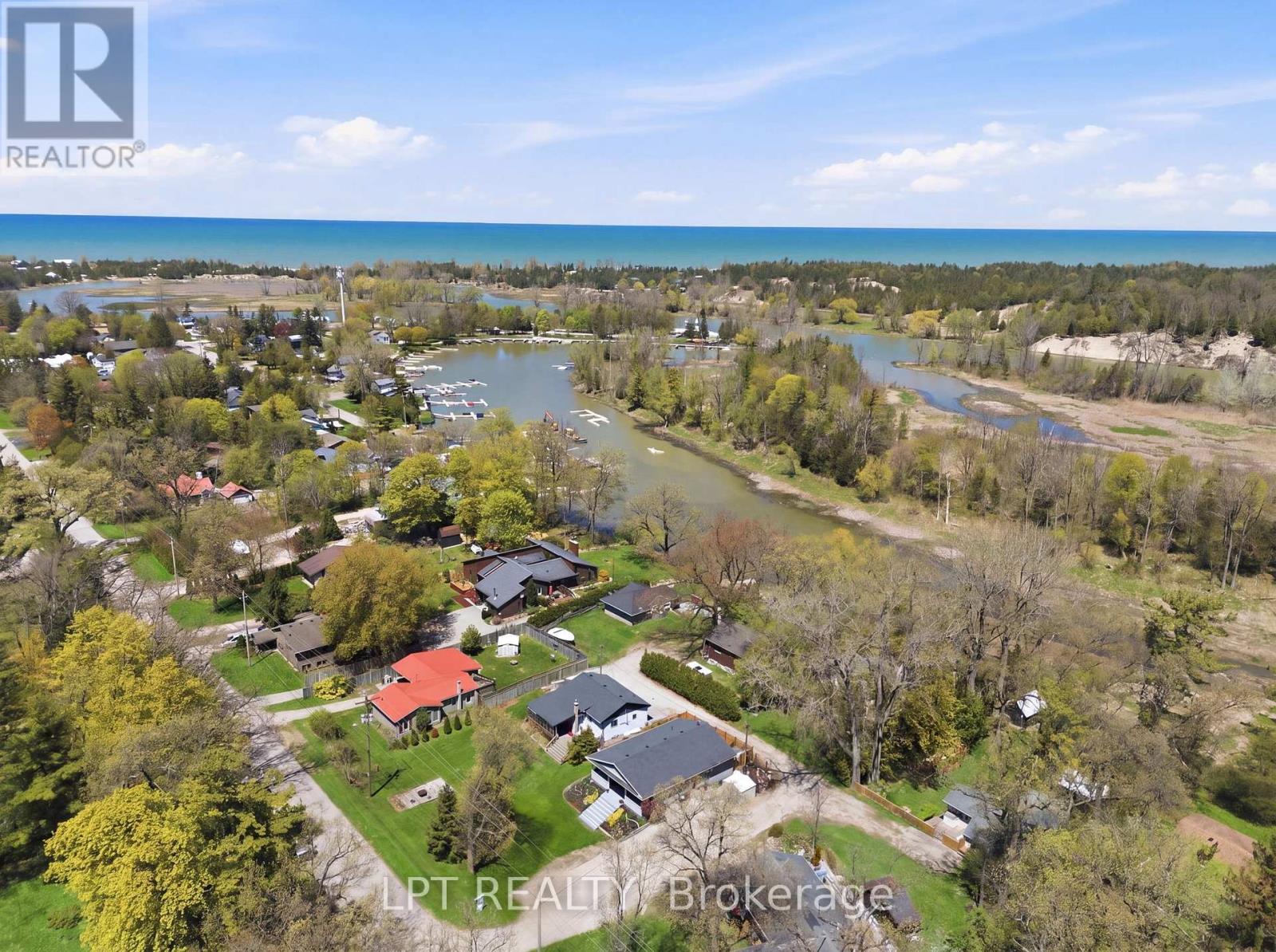 7652 Riverside Drive, Lambton Shores, Ontario  N0M 2L0 - Photo 34 - X13137284
