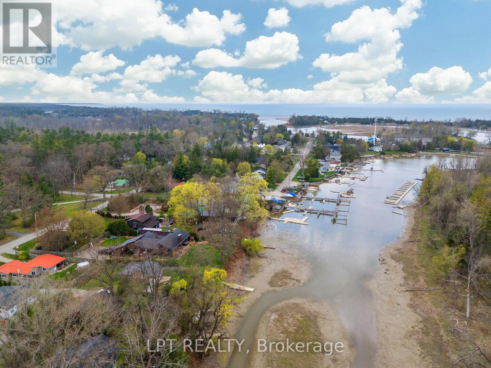 7652 Riverside Drive, Lambton Shores, Ontario  N0M 2L0 - Photo 48 - X13137284