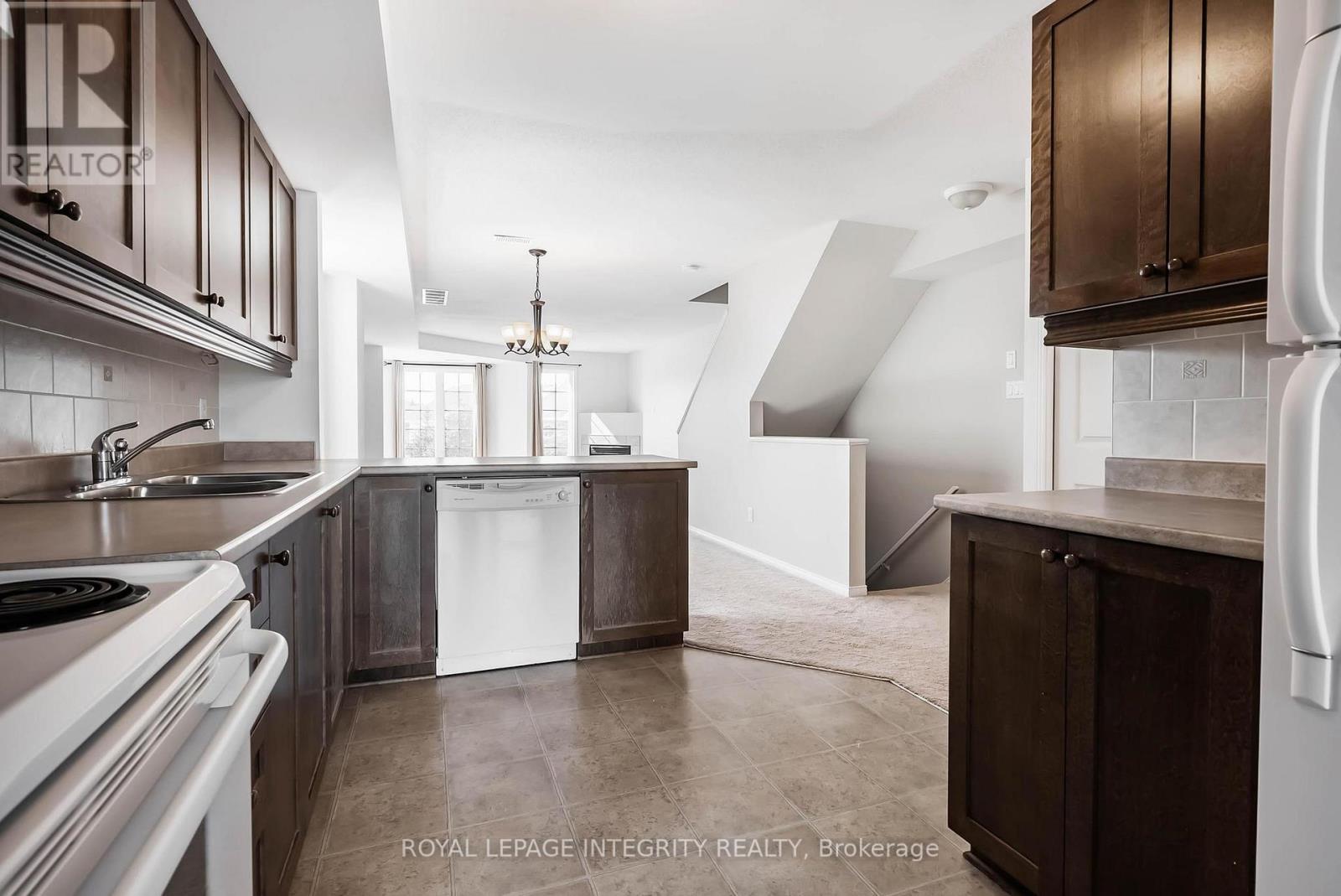 888 Longfields Drive, Ottawa, Ontario  K2J 5K6 - Photo 8 - X13137322