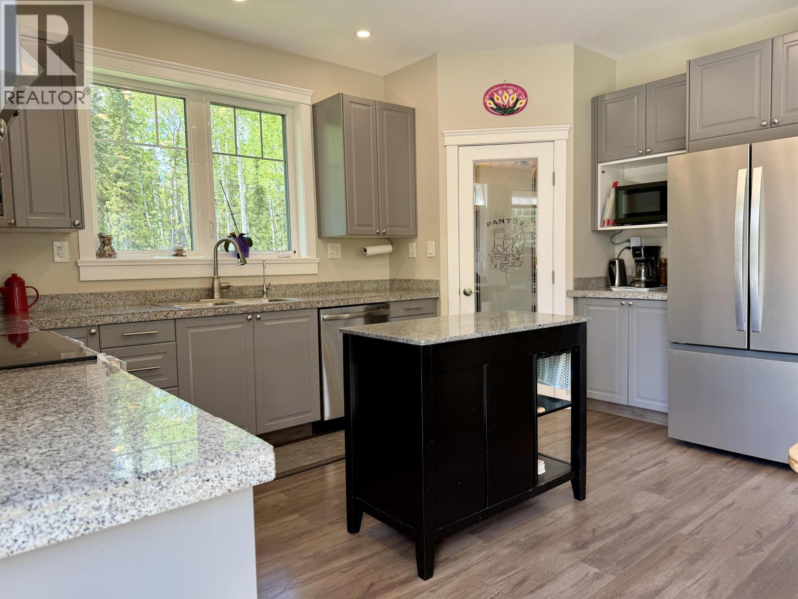 5665 W Meier Road, Cluculz Lake, British Columbia  V0J 3A3 - Photo 12 - R3124399