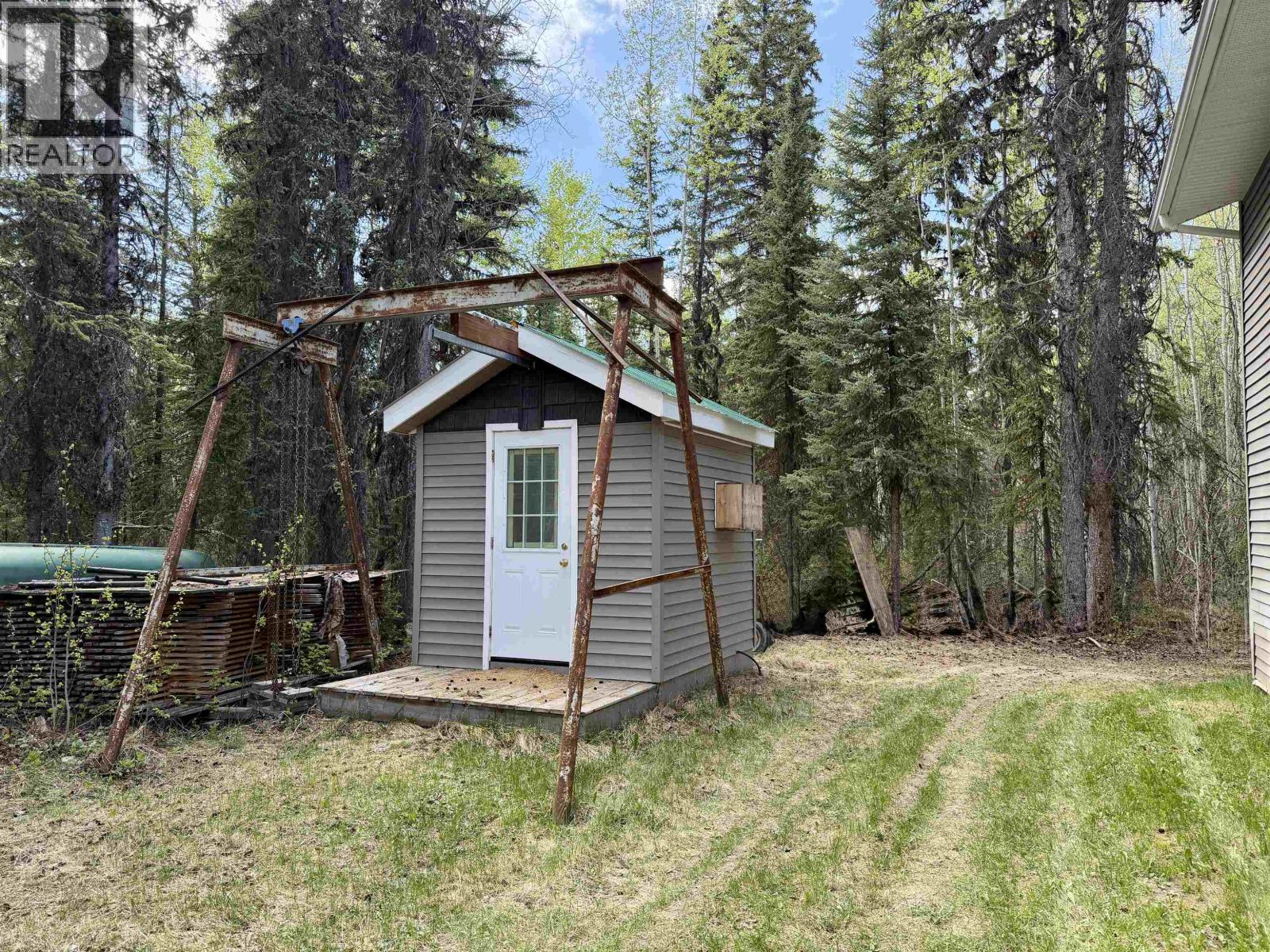 5665 W Meier Road, Cluculz Lake, British Columbia  V0J 3A3 - Photo 29 - R3124399