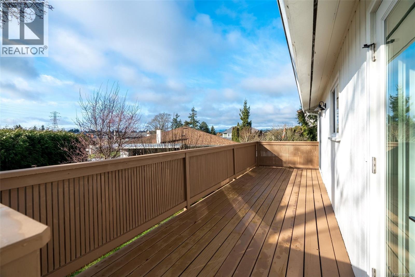 4285 Caen Rd, Saanich, British Columbia  V8X 3S5 - Photo 27 - 1036995