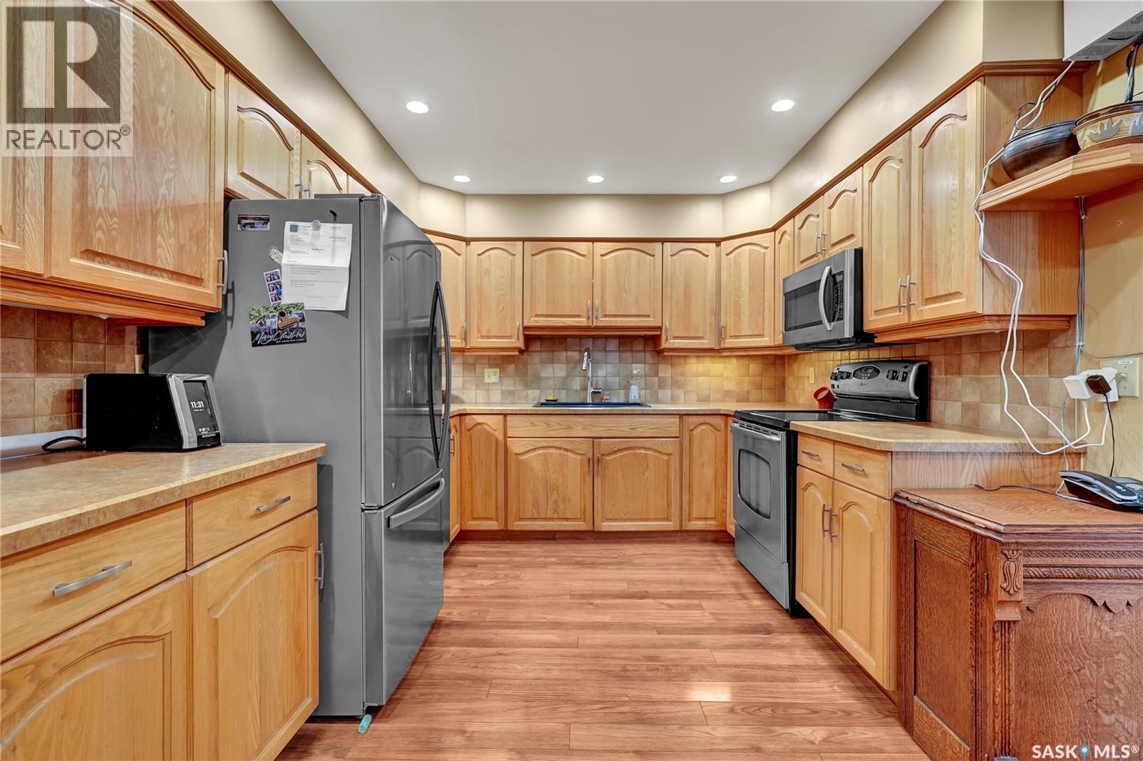 201 2315 Cornwall Street, Regina, Saskatchewan  S4P 2L4 - Photo 9 - SK036032