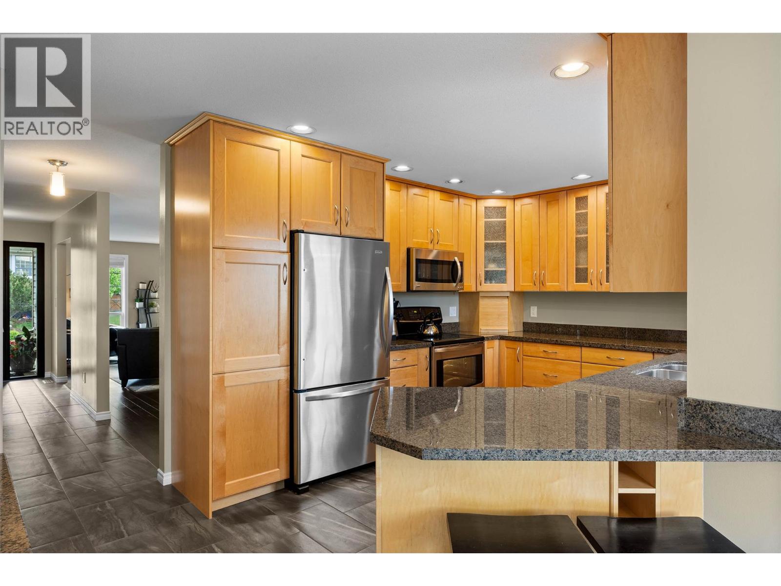 2900 Qu'appelle Boulevard, Kamloops, British Columbia  V2C 2L8 - Photo 6 - 10387362