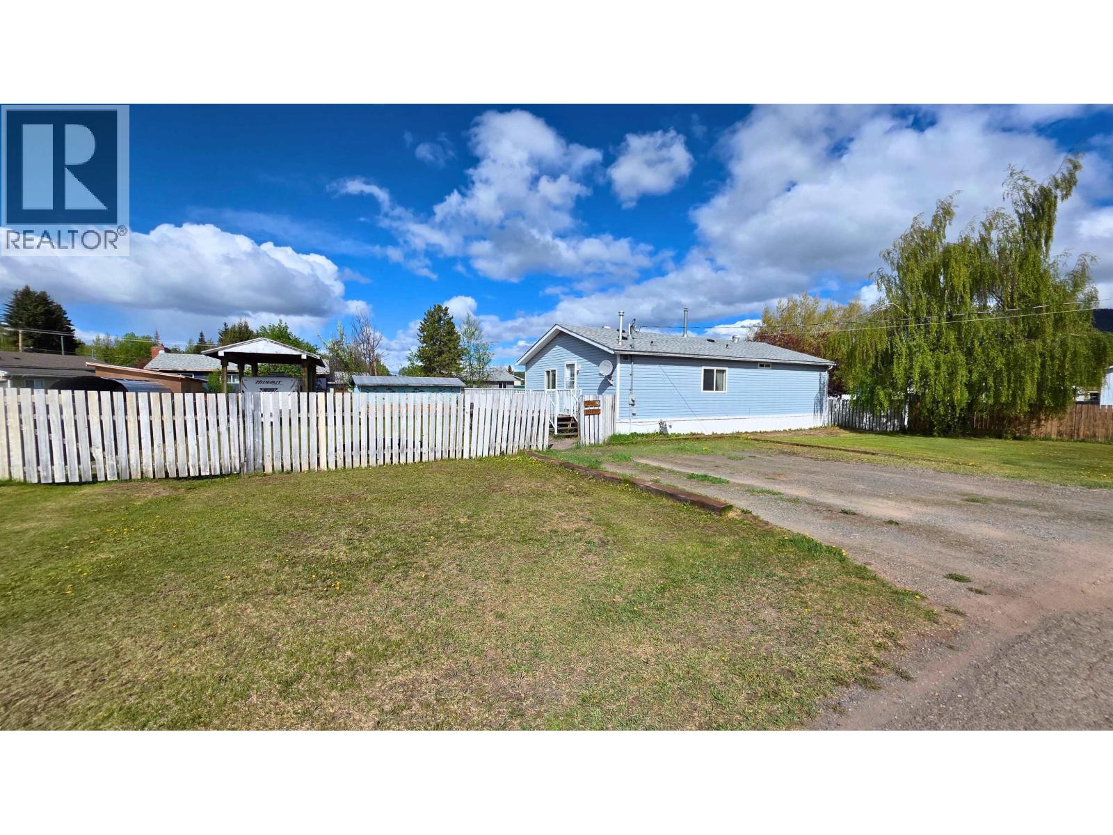 2131 Winter Avenue, Houston, British Columbia  V0J 1Z2 - Photo 3 - R3124164