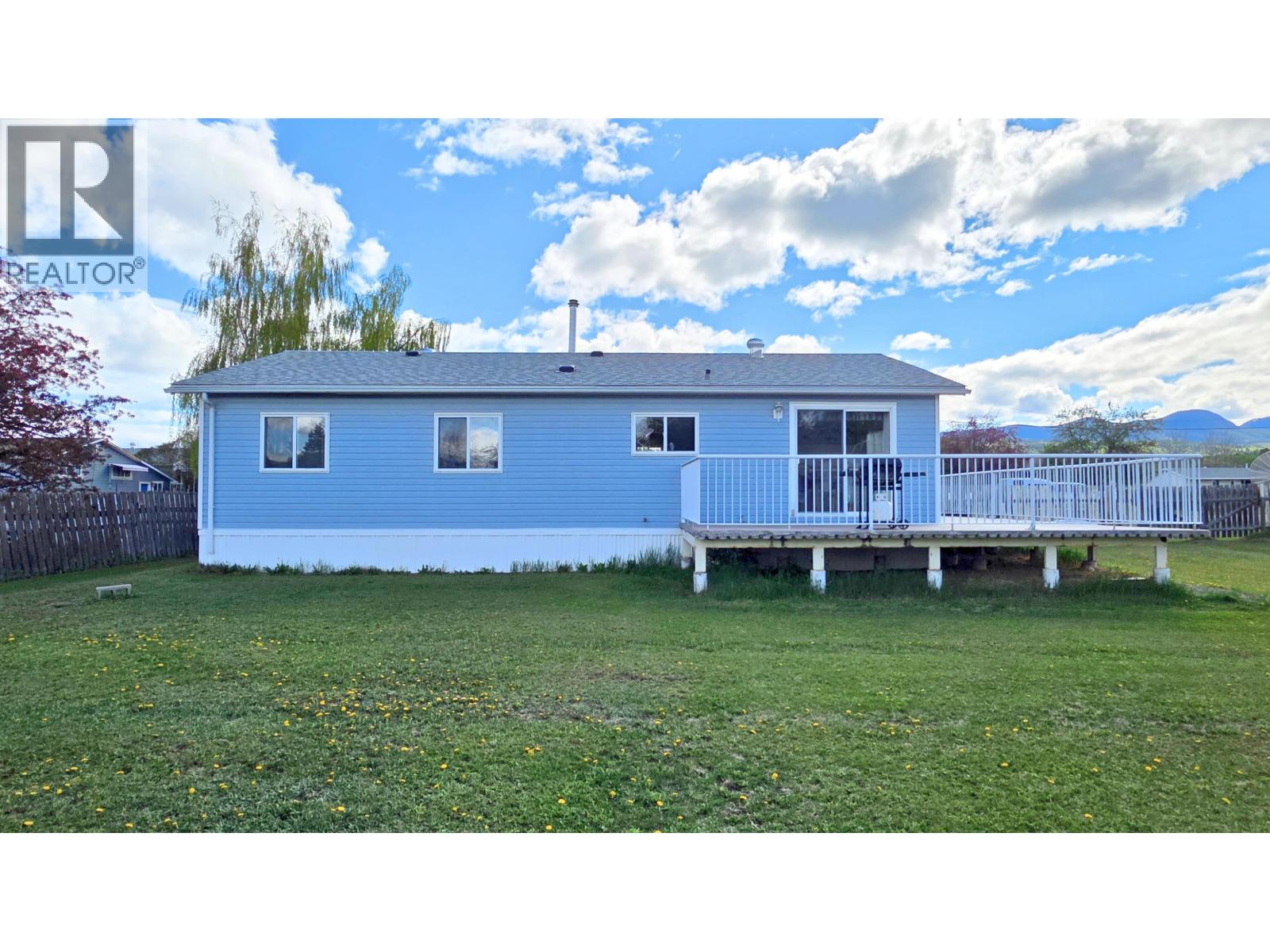 2131 Winter Avenue, Houston, British Columbia  V0J 1Z2 - Photo 1 - R3124164