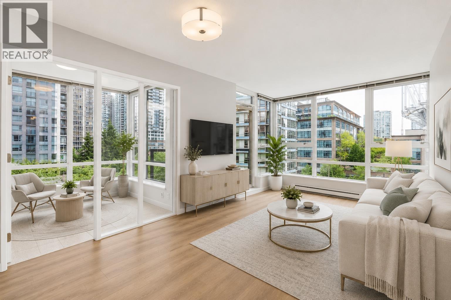 808 939 Expo Boulevard, Vancouver, British Columbia  V6Z 3G7 - Photo 3 - R3124122
