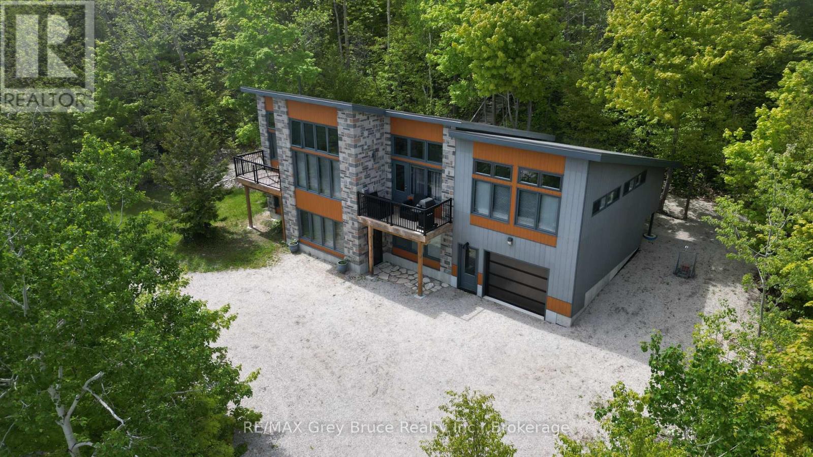 17 SHORELINE DRIVE, Northern Bruce Peninsula, Ontario