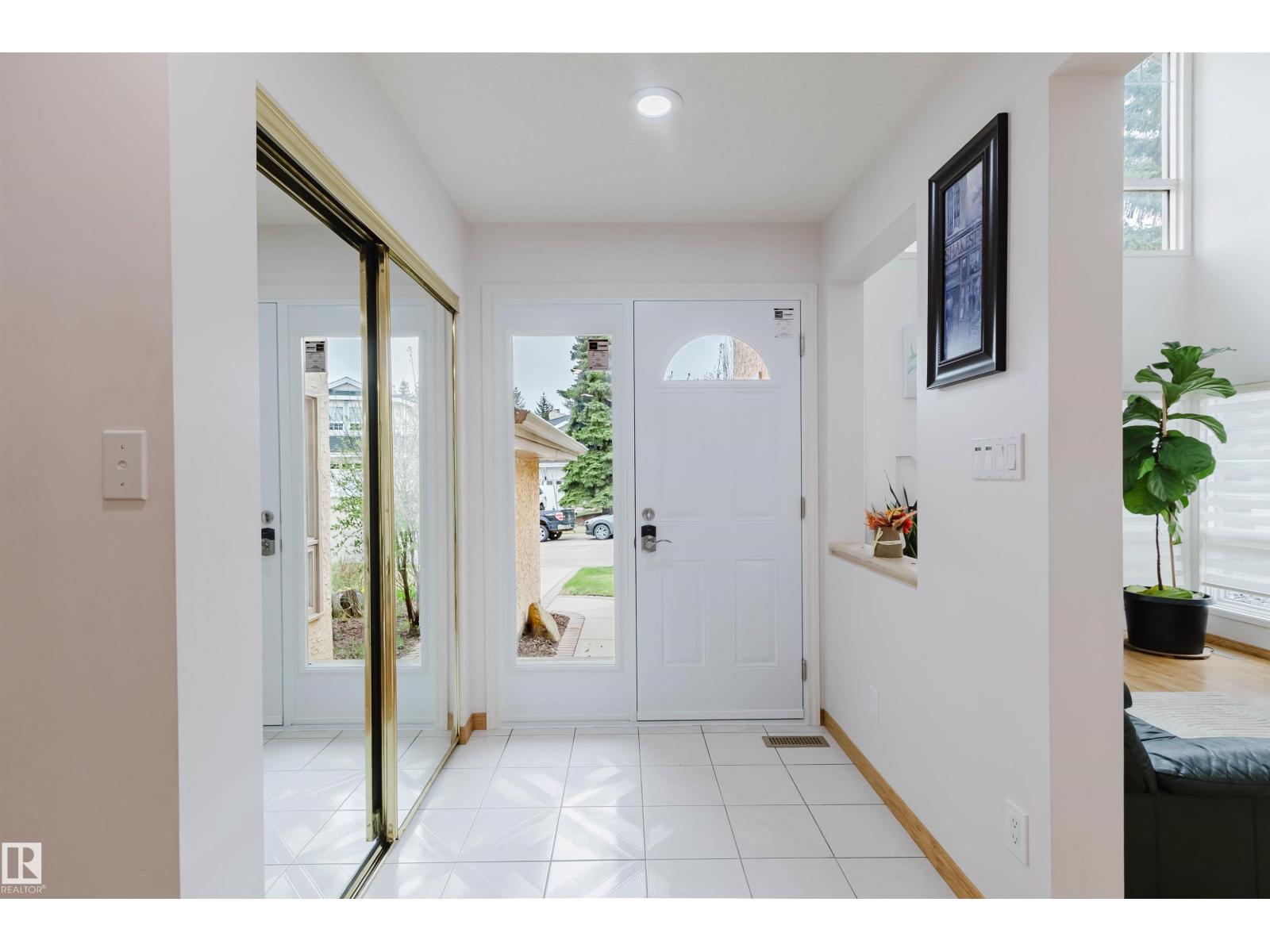 342 O'connor Cl Nw, Edmonton, Alberta  T6R 1L5 - Photo 5 - E4488178