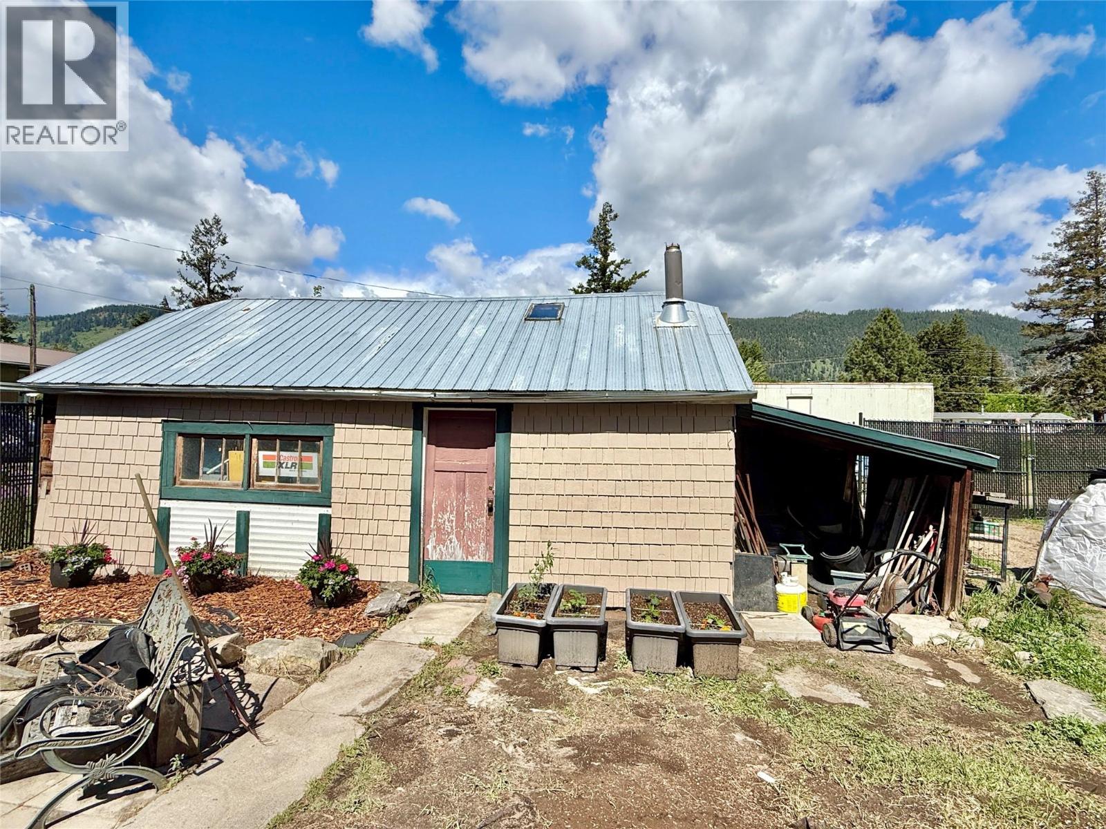1050 Hillside Avenue, Chase, British Columbia  V0E 1M0 - Photo 24 - 10387603
