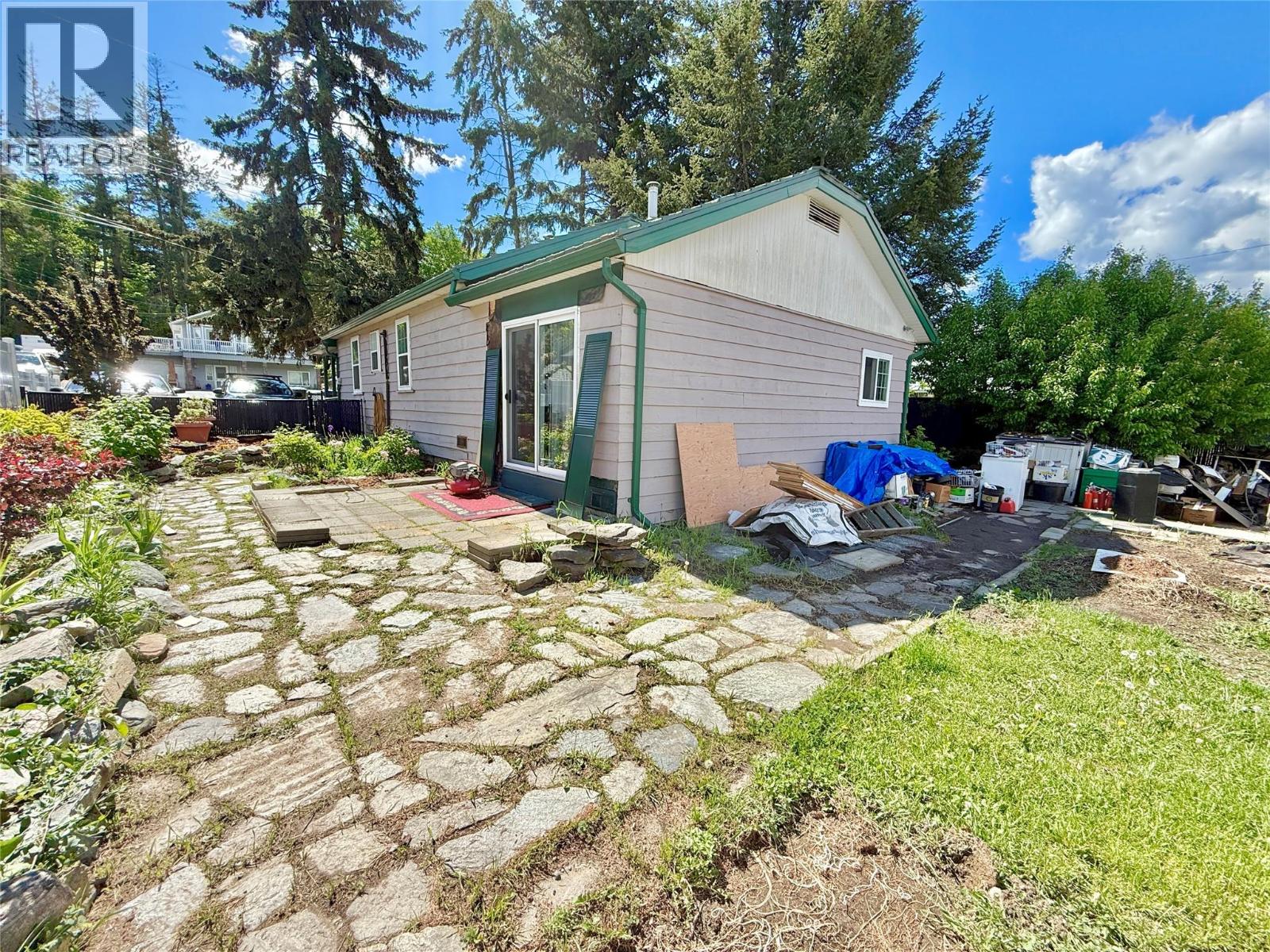 1050 Hillside Avenue, Chase, British Columbia  V0E 1M0 - Photo 25 - 10387603
