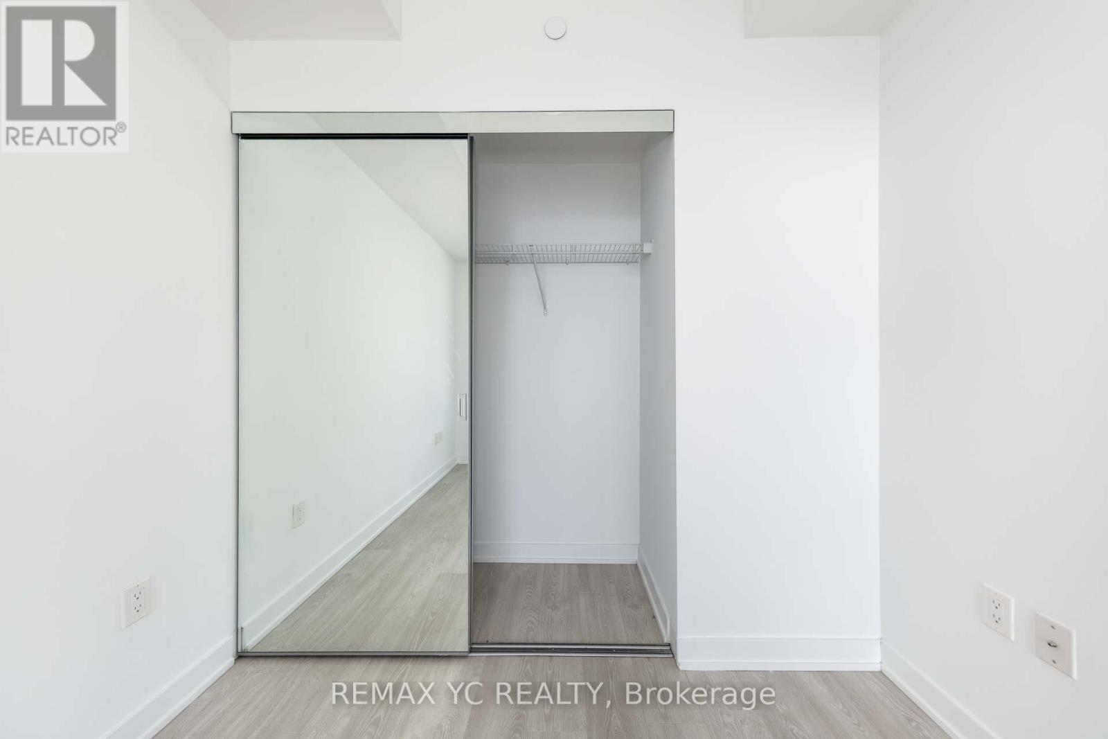 1302 - 15 Queens Quay E, Toronto, Ontario  M5E 0C5 - Photo 11 - C13137352