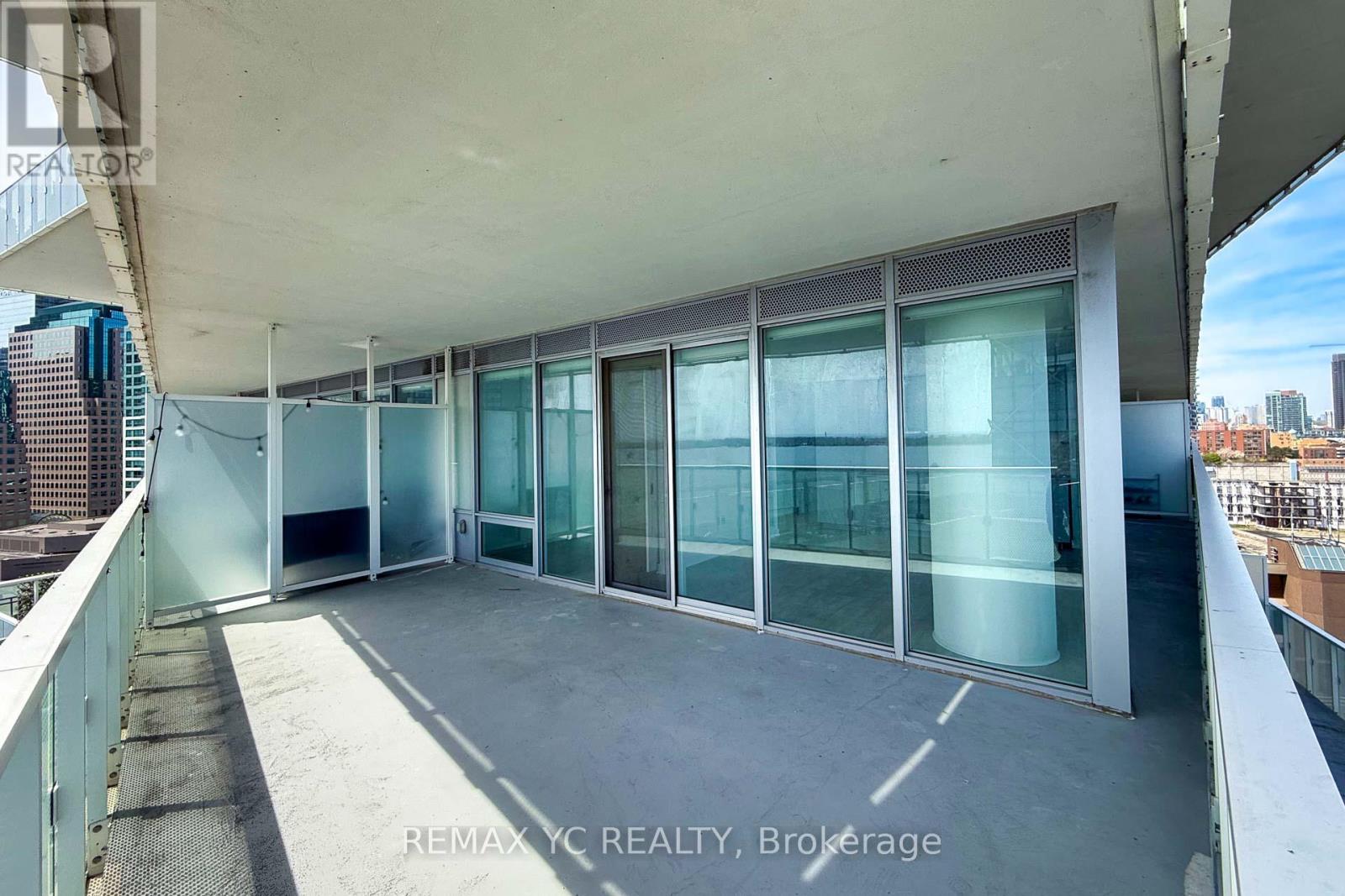 1302 - 15 Queens Quay E, Toronto, Ontario  M5E 0C5 - Photo 16 - C13137352
