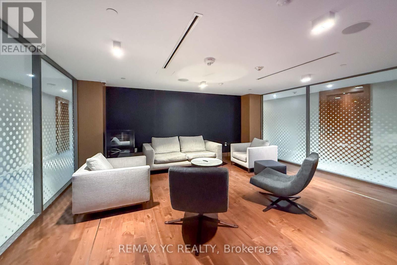 1302 - 15 Queens Quay E, Toronto, Ontario  M5E 0C5 - Photo 31 - C13137352