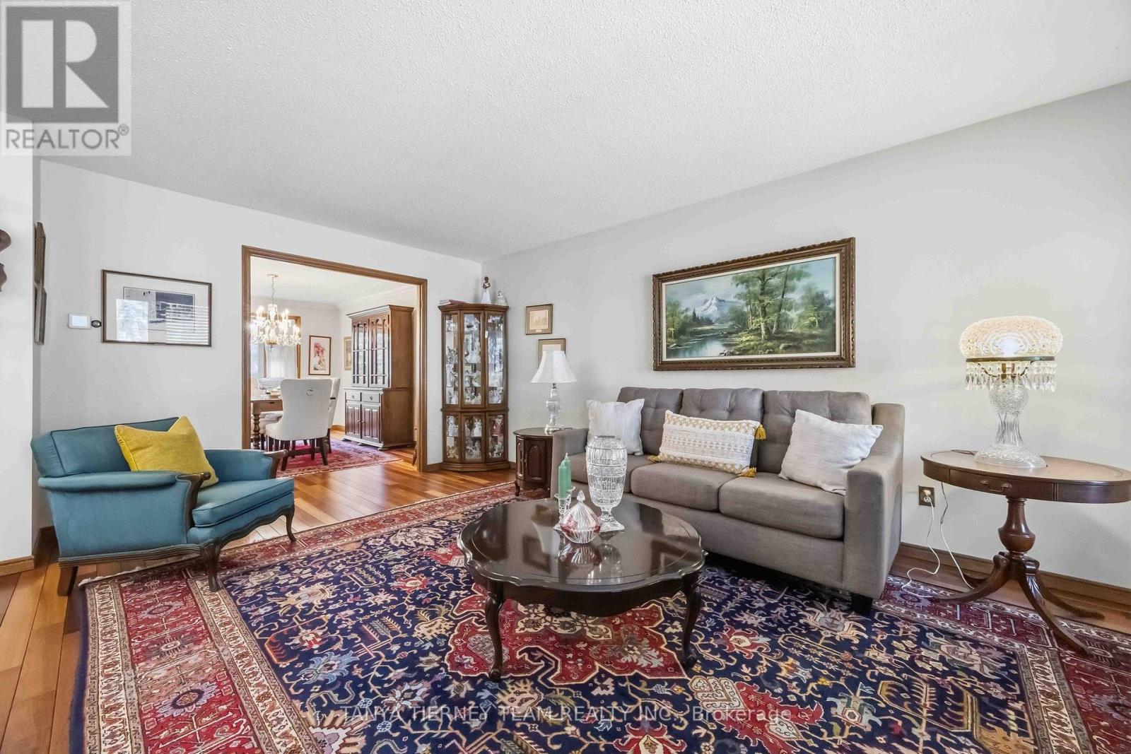 575 Park Crescent, Pickering, Ontario  L1W 2E1 - Photo 10 - E13137384