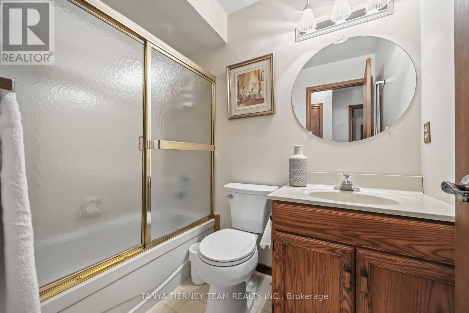 575 Park Crescent, Pickering, Ontario  L1W 2E1 - Photo 32 - E13137384