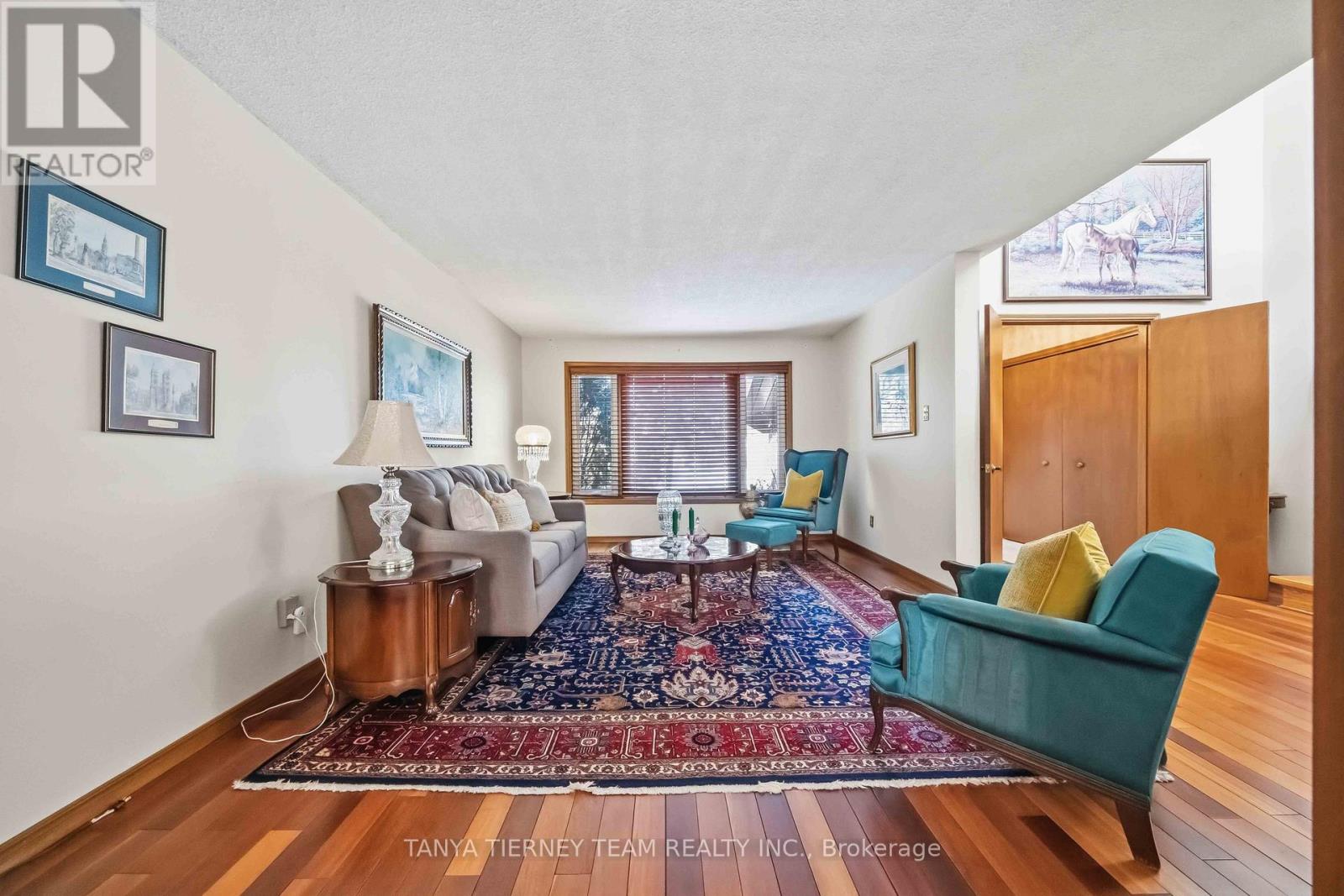 575 Park Crescent, Pickering, Ontario  L1W 2E1 - Photo 6 - E13137384