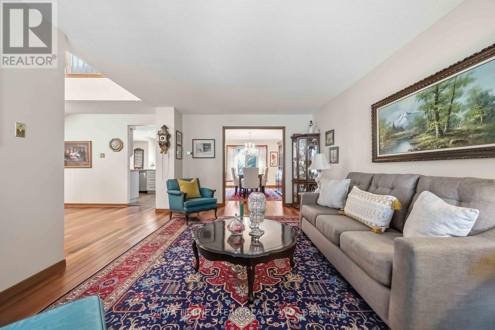 575 Park Crescent, Pickering, Ontario  L1W 2E1 - Photo 9 - E13137384