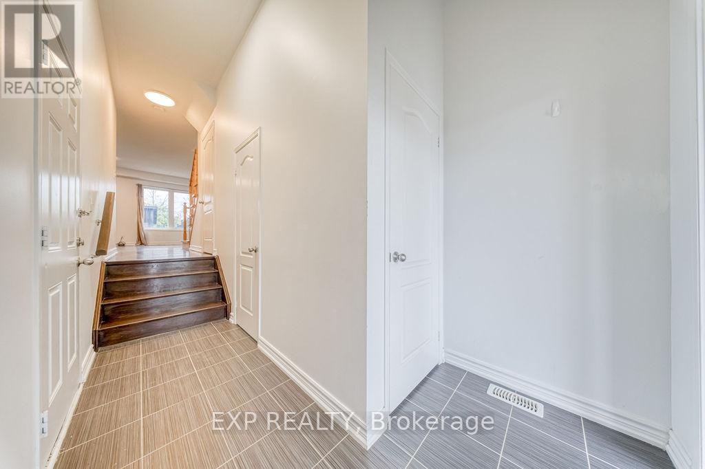7 Northwest Passage, Whitchurch-Stouffville, Ontario  L4A 0T2 - Photo 4 - N13137298