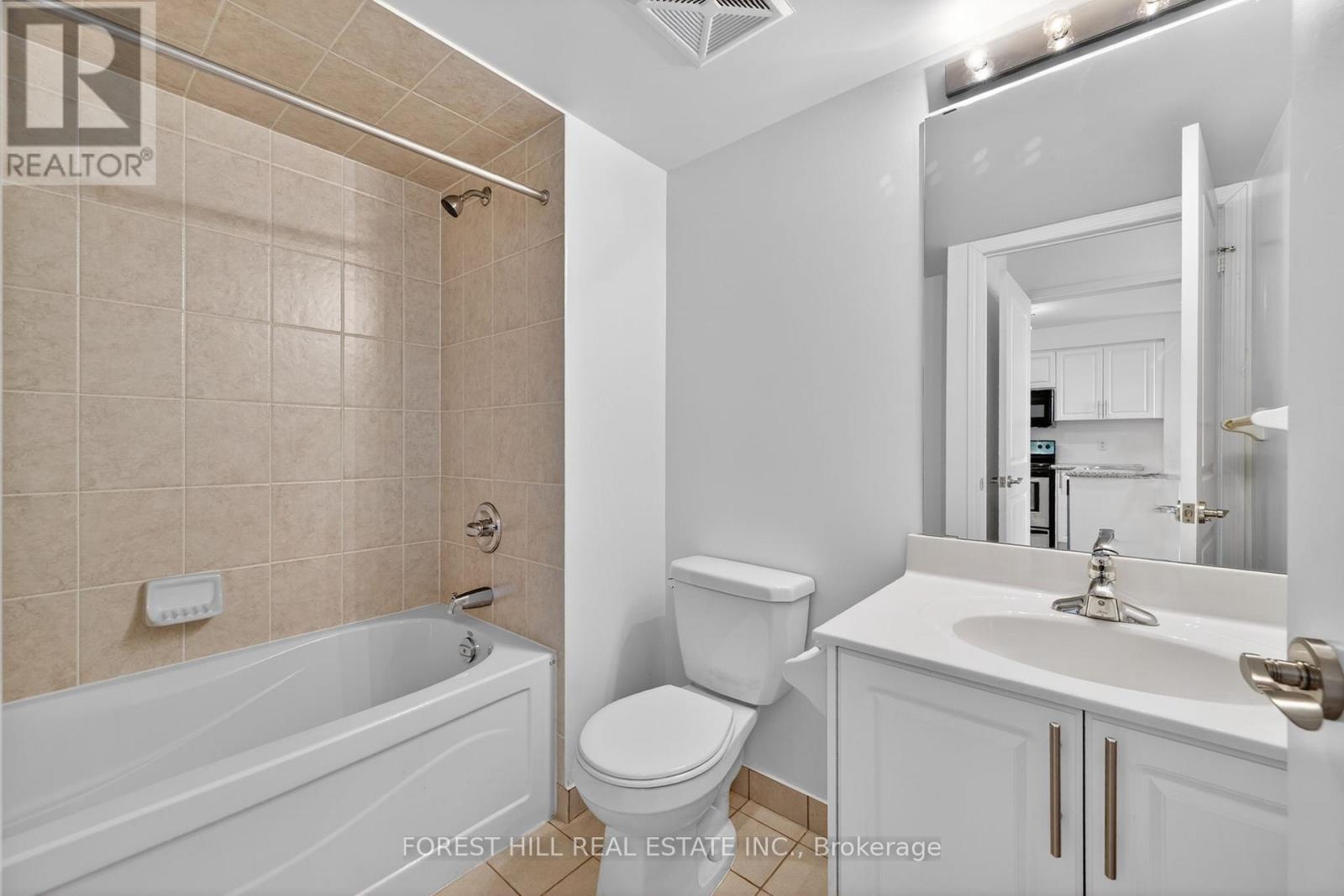1121 - 18 Harding Boulevard, Richmond Hill, Ontario  L4C 0T3 - Photo 10 - N13137338