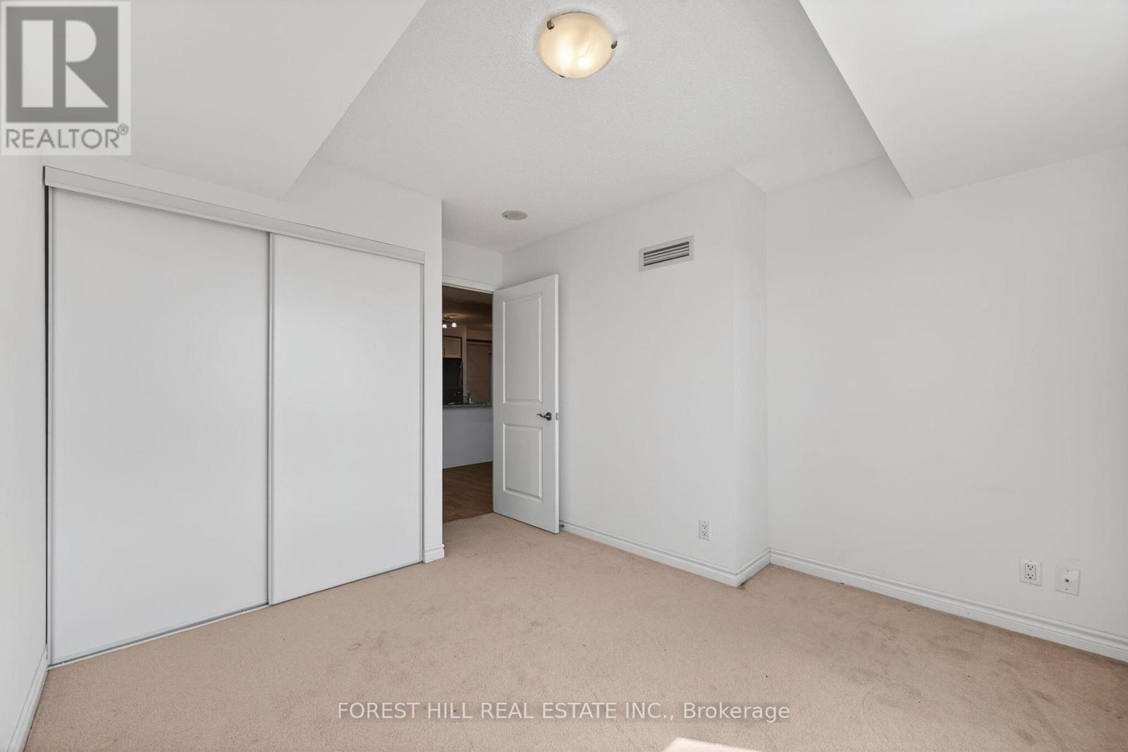 1121 - 18 Harding Boulevard, Richmond Hill, Ontario  L4C 0T3 - Photo 14 - N13137338