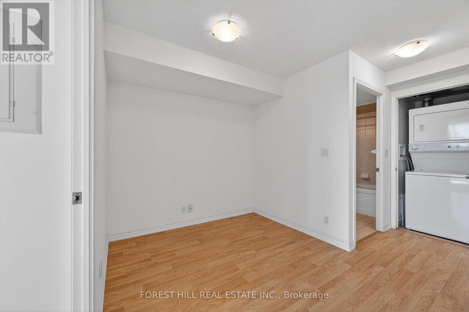 1121 - 18 Harding Boulevard, Richmond Hill, Ontario  L4C 0T3 - Photo 17 - N13137338