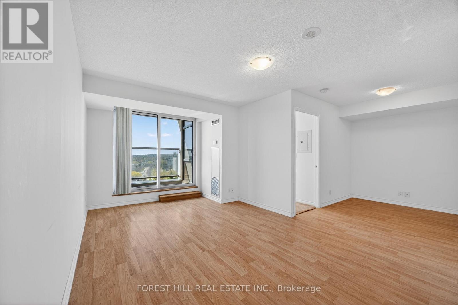 1121 - 18 Harding Boulevard, Richmond Hill, Ontario  L4C 0T3 - Photo 7 - N13137338
