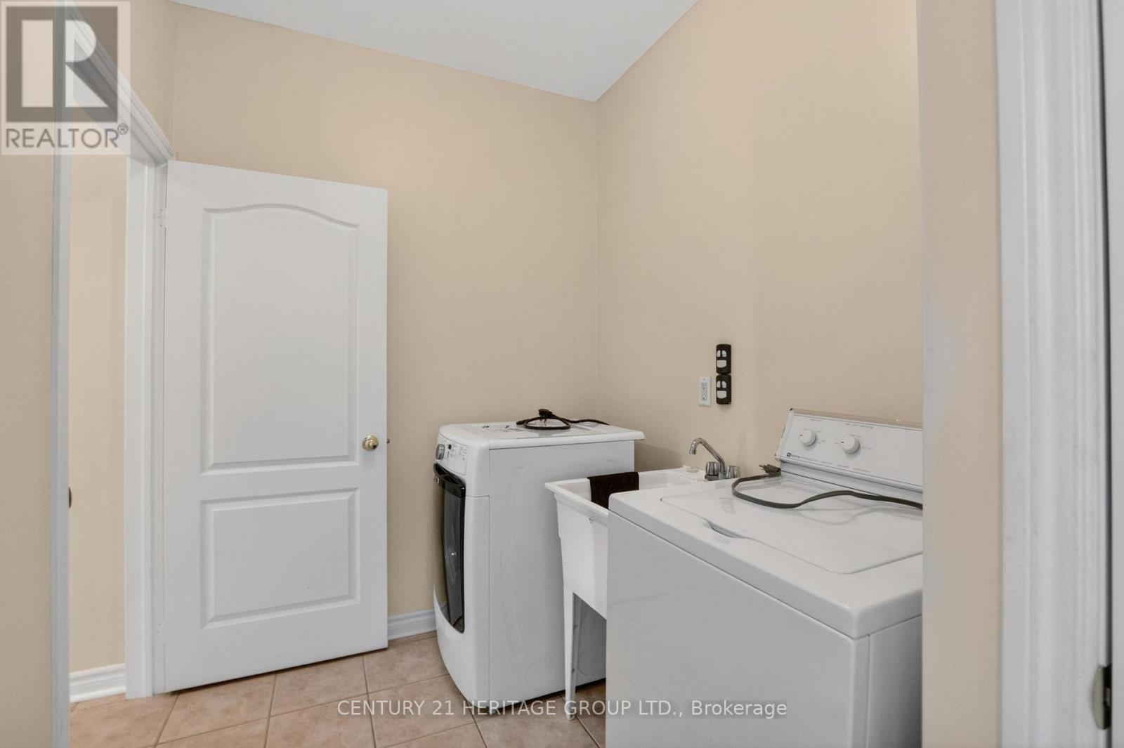 58 Saint Avenue, Bradford West Gwillimbury, Ontario  L3Z 3H7 - Photo 35 - N13137344
