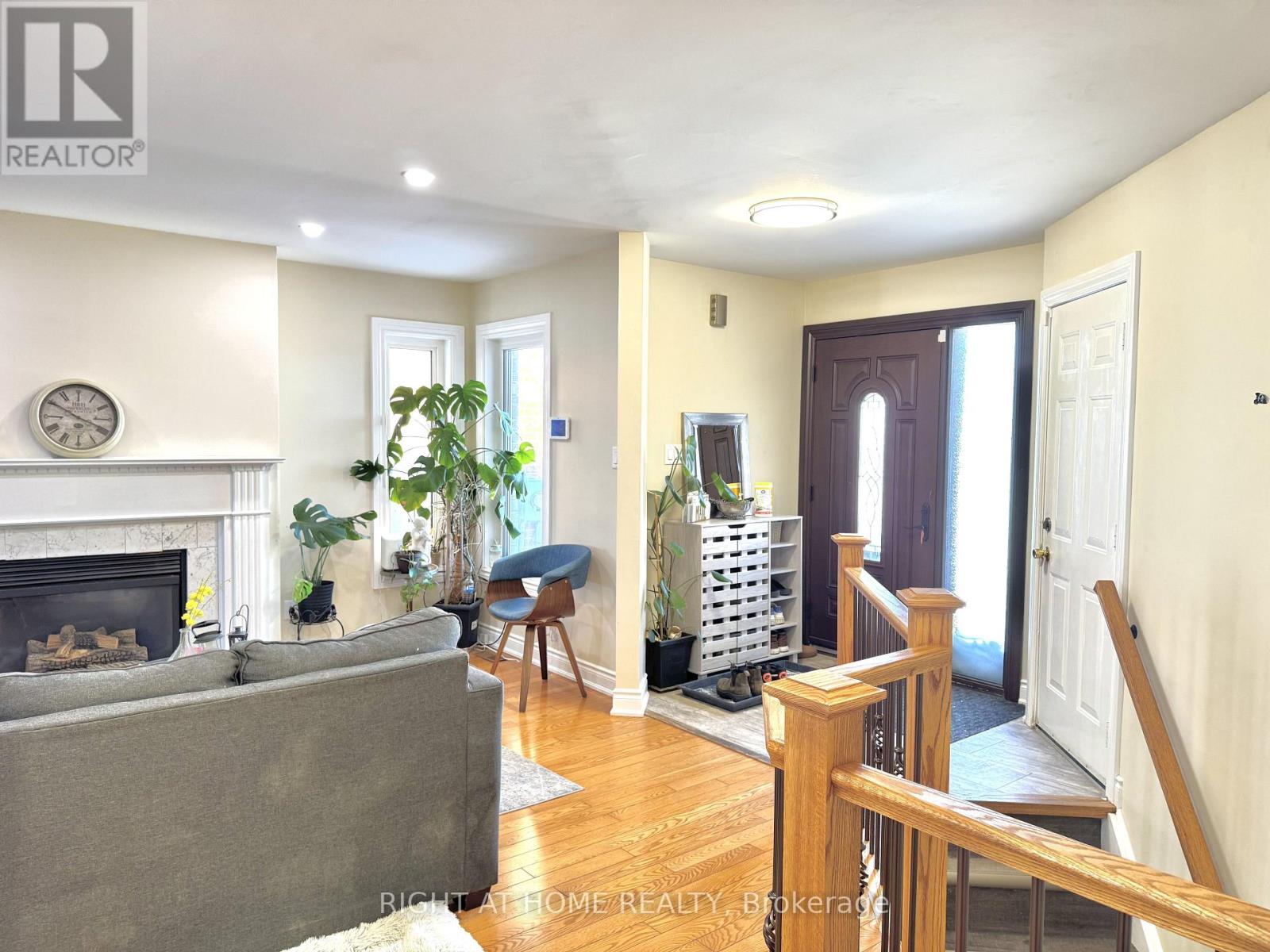 1148 Leslie Drive, Innisfil, Ontario  L9S 2A8 - Photo 4 - N13137368