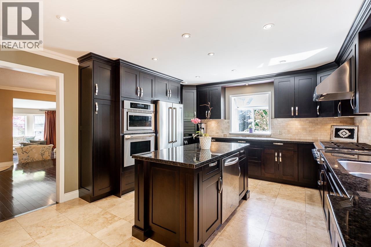 7460 Burnham Court, Burnaby, British Columbia  V5A 4M7 - Photo 9 - R3124366