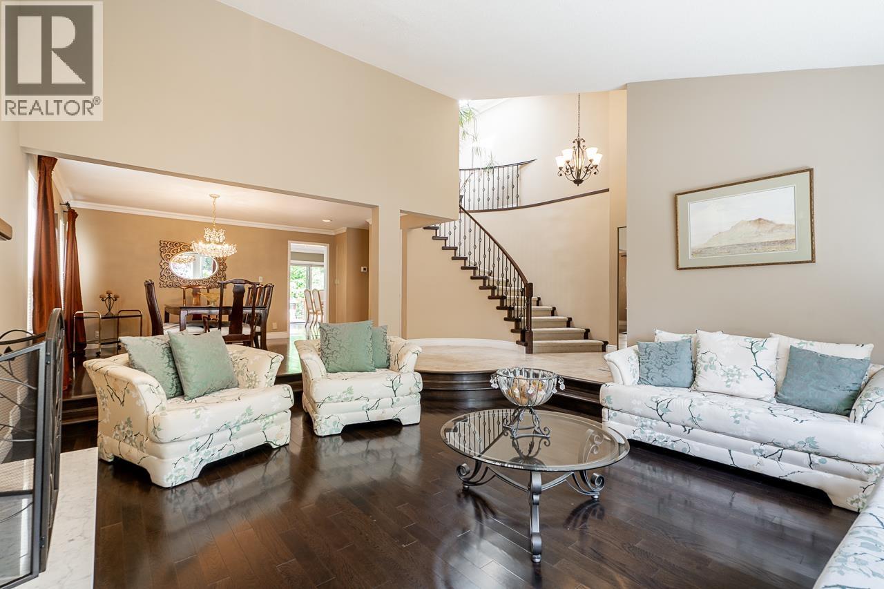 7460 Burnham Court, Burnaby, British Columbia  V5A 4M7 - Photo 6 - R3124366