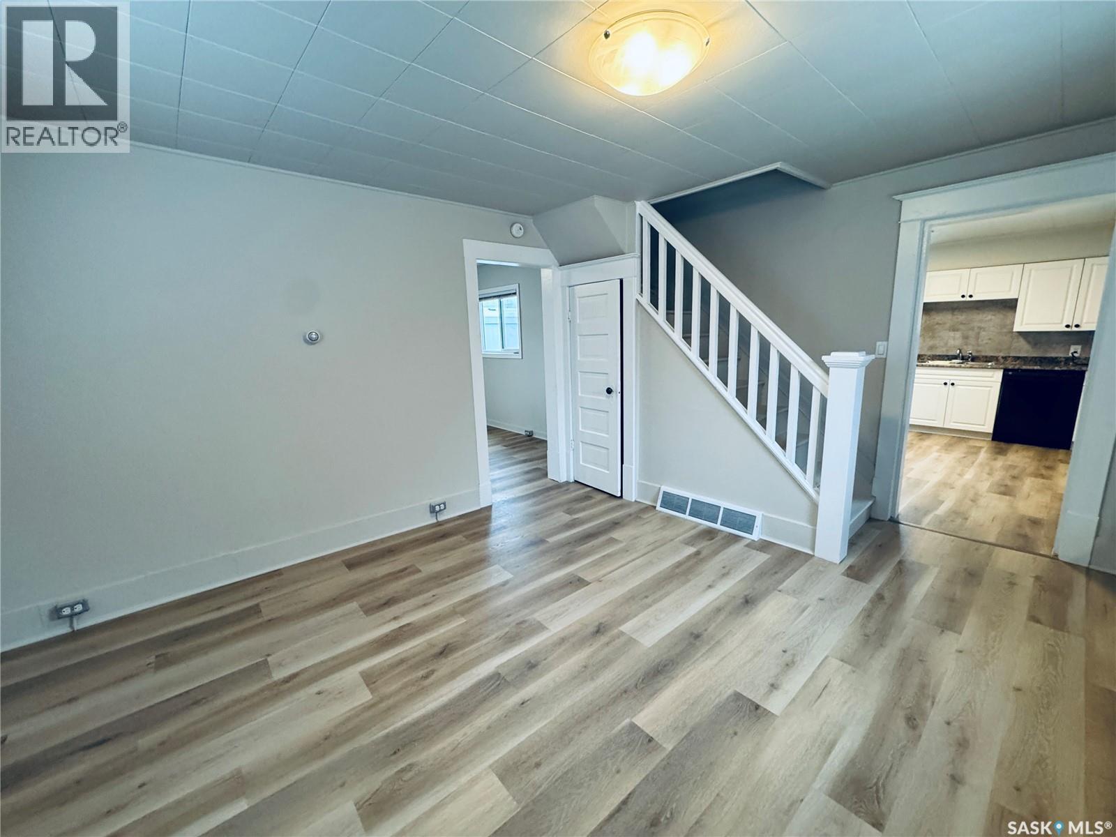 304 5th Avenue E, Biggar, Saskatchewan  S0K 0M0 - Photo 14 - SK025374