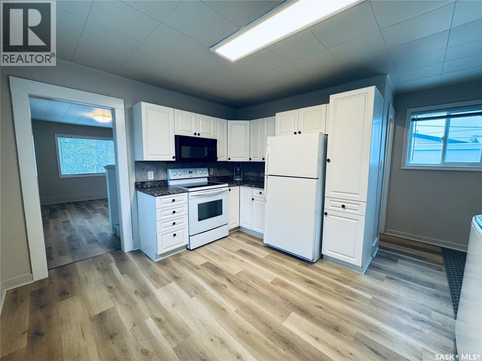 304 5th Avenue E, Biggar, Saskatchewan  S0K 0M0 - Photo 13 - SK025374