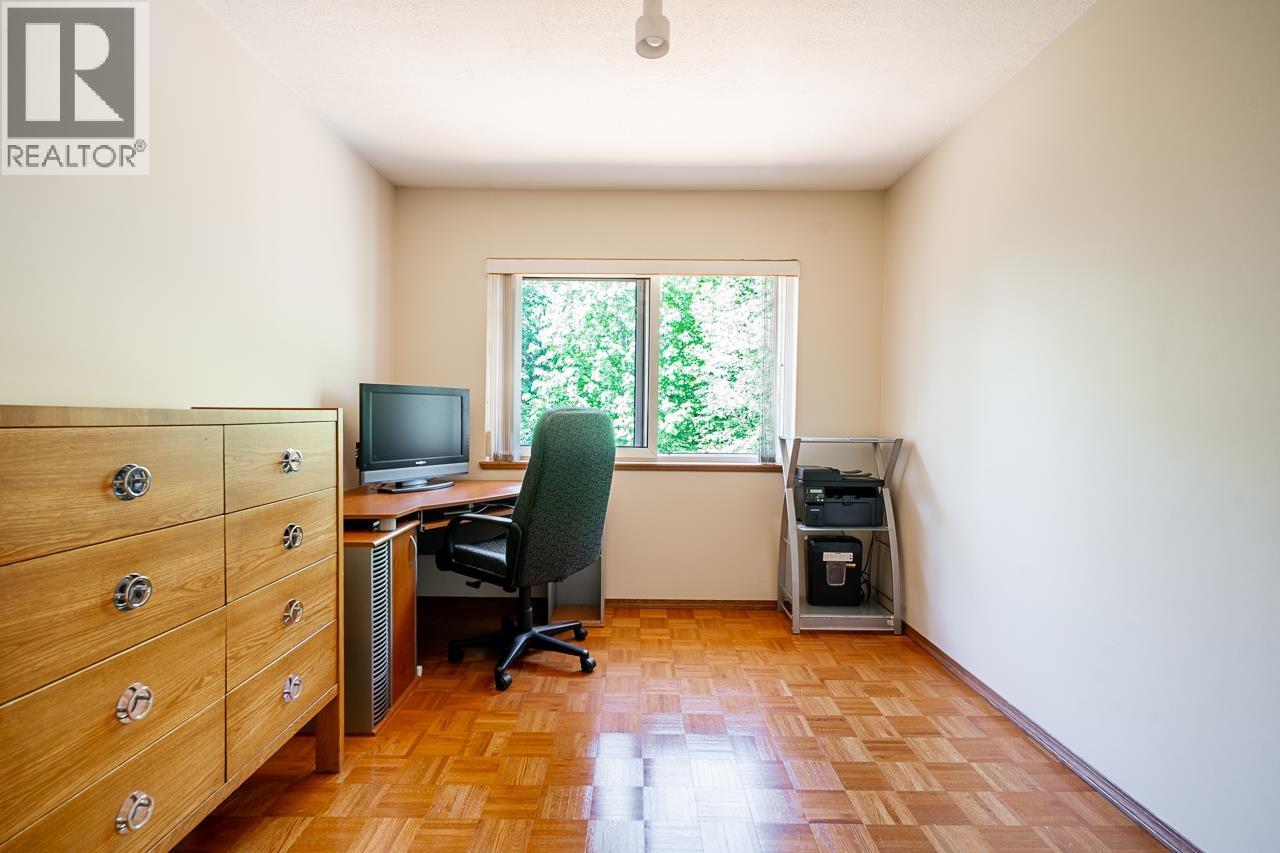 7460 Burnham Court, Burnaby, British Columbia  V5A 4M7 - Photo 27 - R3124366