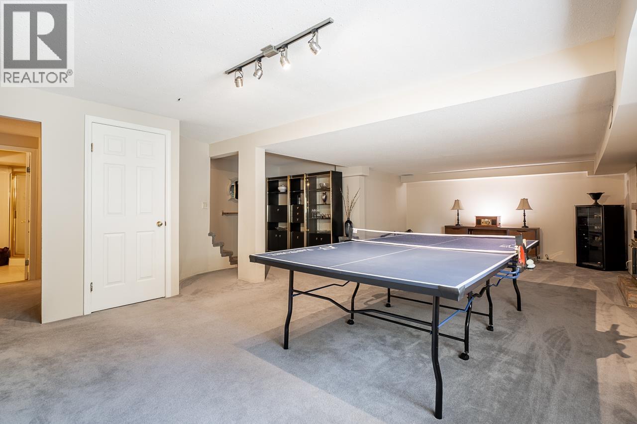 7460 Burnham Court, Burnaby, British Columbia  V5A 4M7 - Photo 31 - R3124366