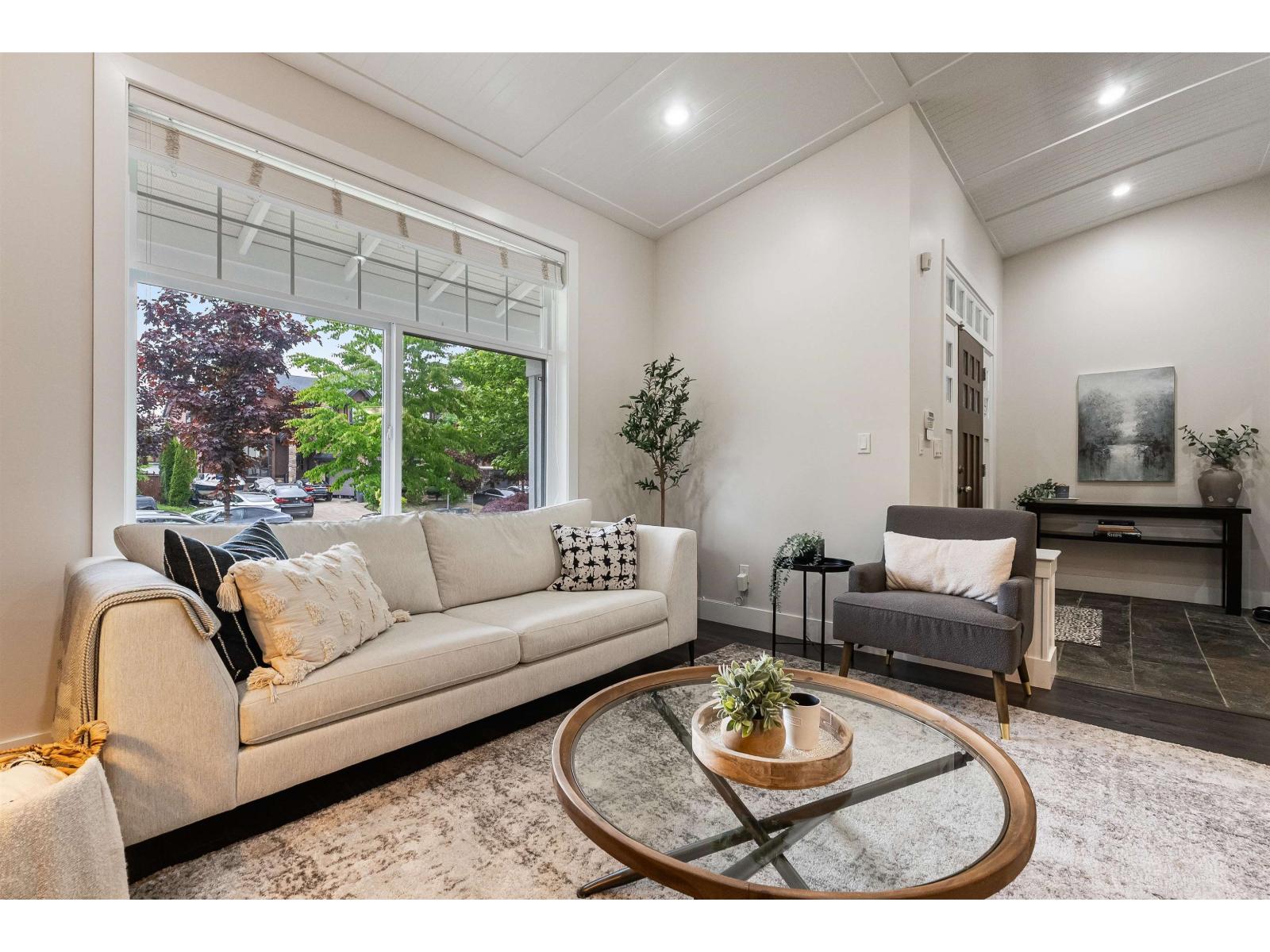 16018 80a Avenue, Surrey, British Columbia  V4N 0J9 - Photo 3 - R3124347
