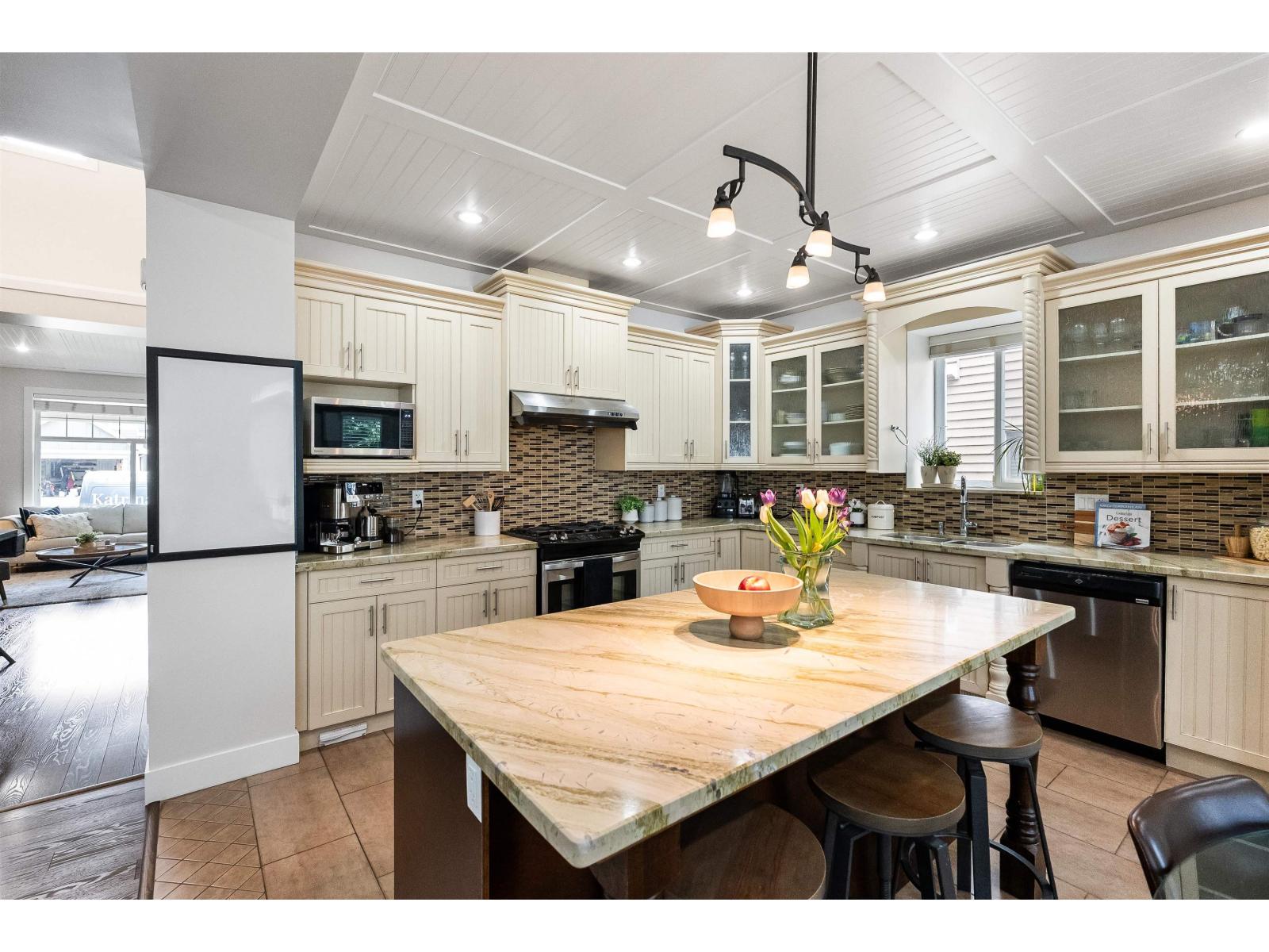 16018 80a Avenue, Surrey, British Columbia  V4N 0J9 - Photo 11 - R3124347