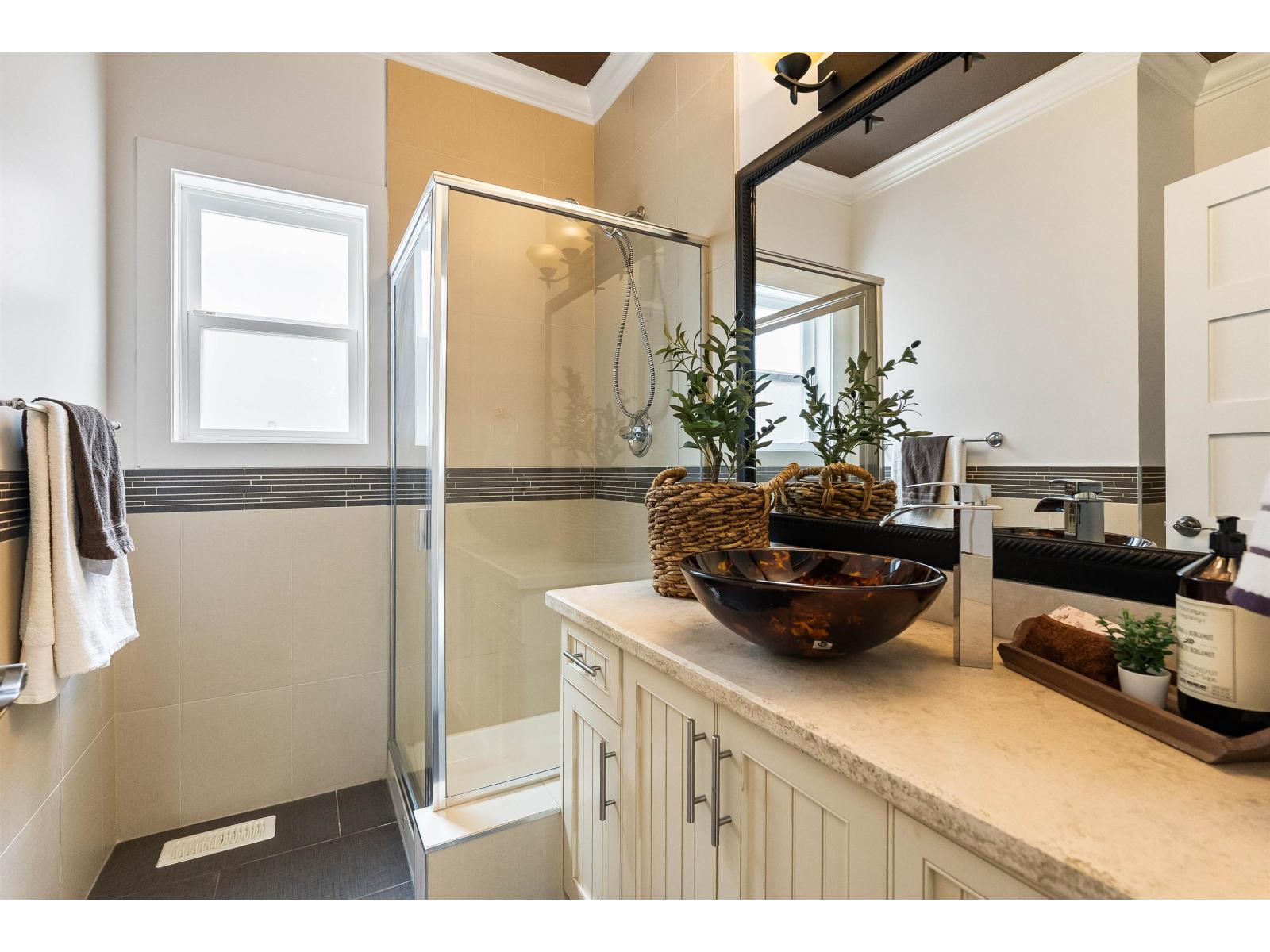 16018 80a Avenue, Surrey, British Columbia  V4N 0J9 - Photo 13 - R3124347