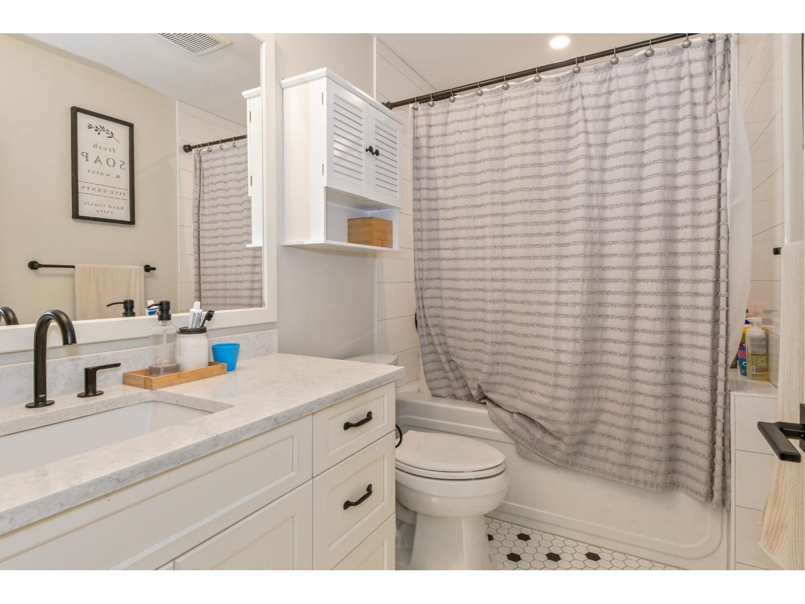 4745 204a Street, Langley, British Columbia  V3A 0E7 - Photo 31 - R3124240