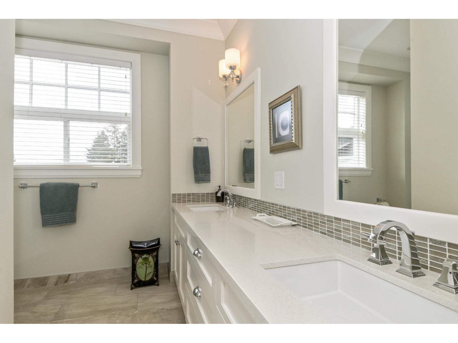 4745 204a Street, Langley, British Columbia  V3A 0E7 - Photo 32 - R3124240