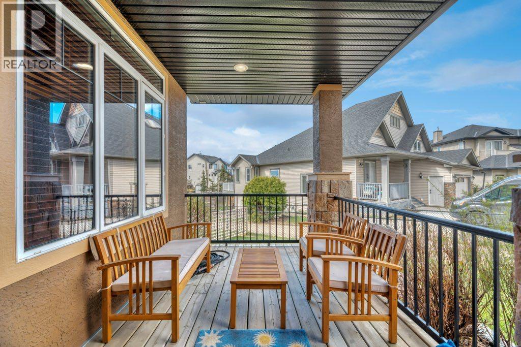 168 West Creek Court, Chestermere, Alberta  T1X 1L8 - Photo 4 - A2309921
