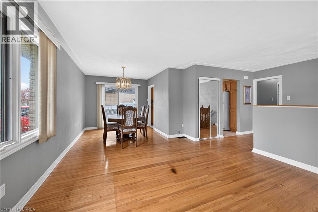 111 Memorial Drive, Brantford, Ontario  N3R 5S4 - Photo 13 - 40829734